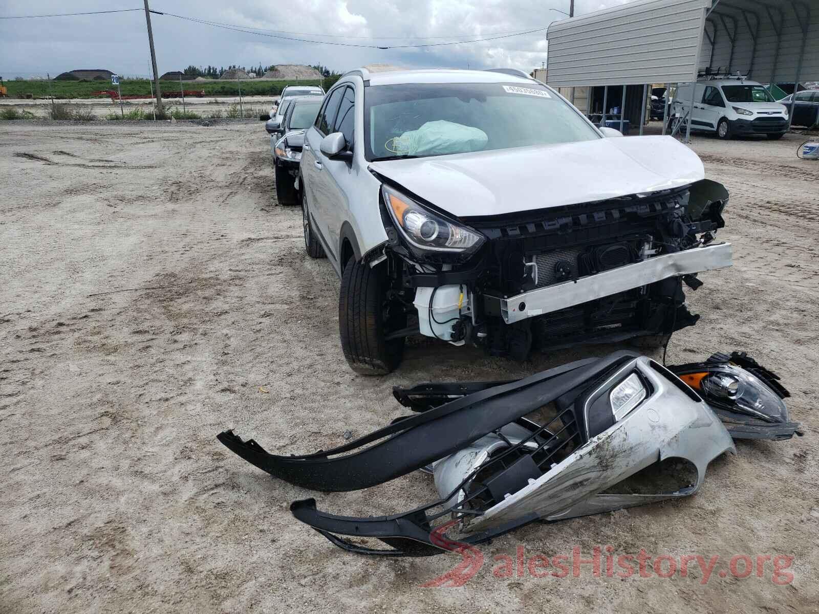 KNDCB3LCXK5338901 2019 KIA NIRO