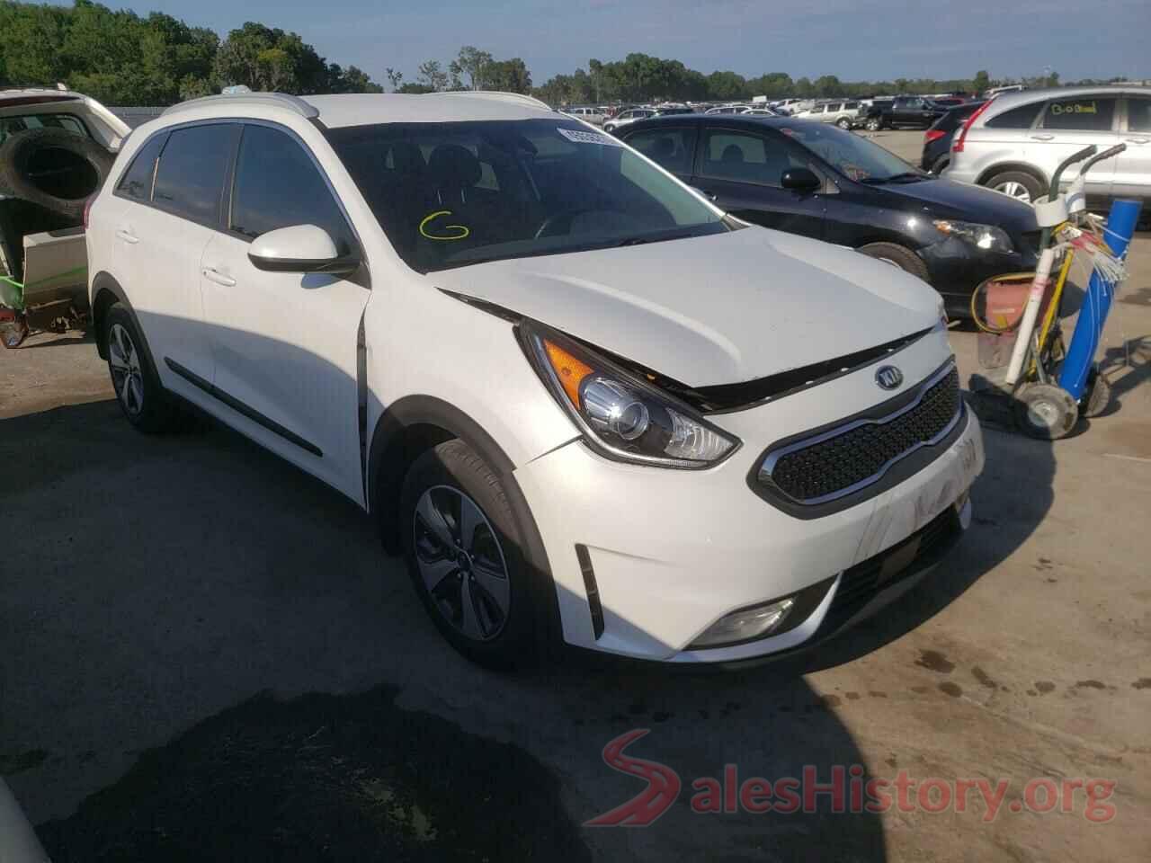 KNDCB3LC7H5062900 2017 KIA NIRO