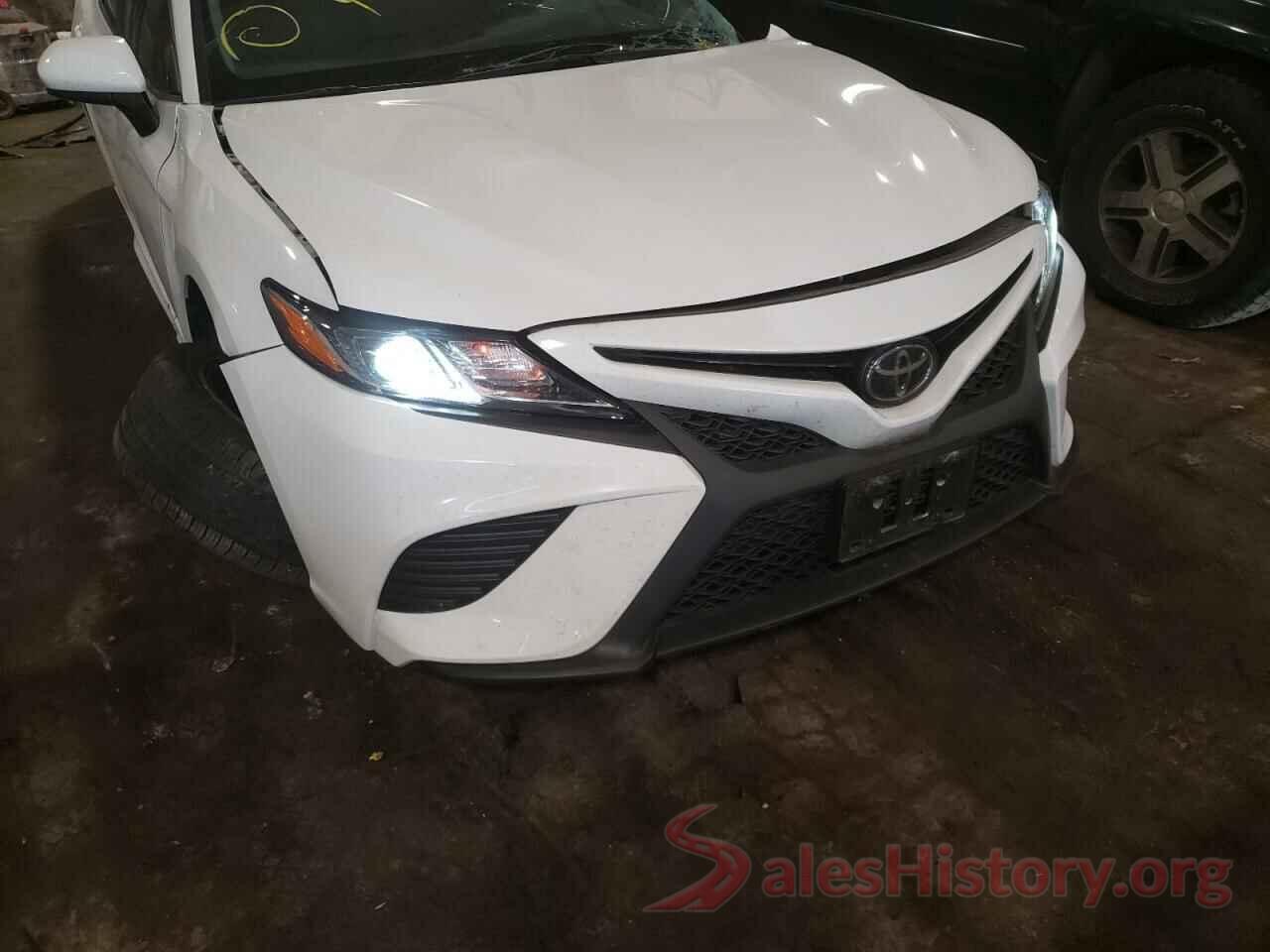 4T1B11HK7JU081909 2018 TOYOTA CAMRY