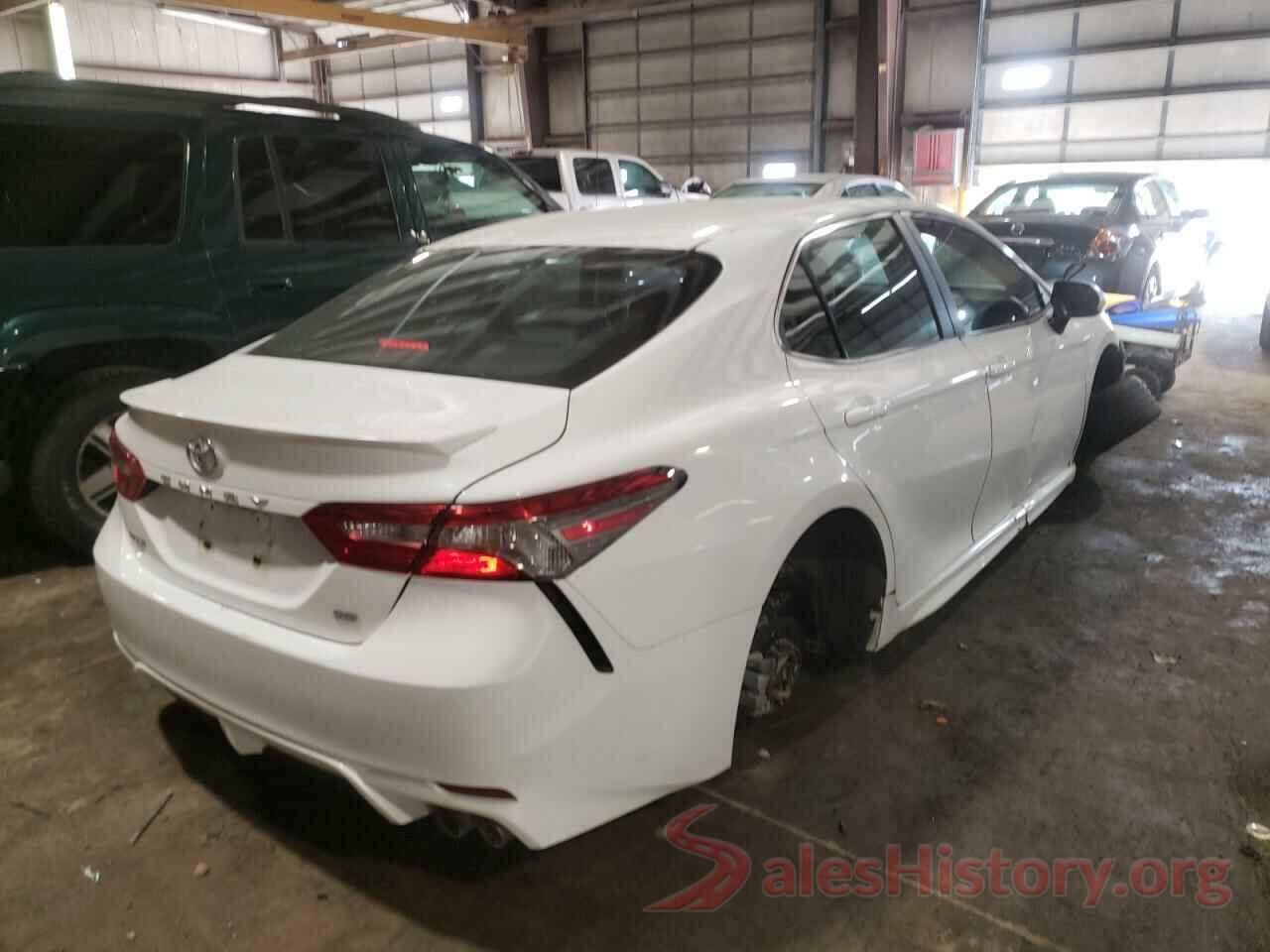 4T1B11HK7JU081909 2018 TOYOTA CAMRY