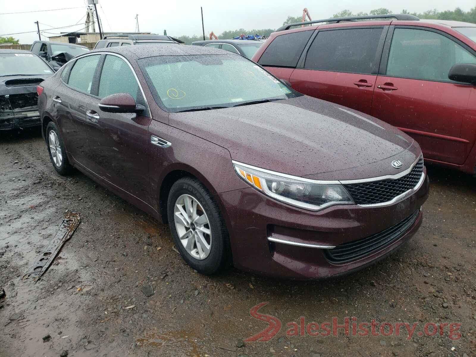 5XXGT4L30JG239471 2018 KIA OPTIMA