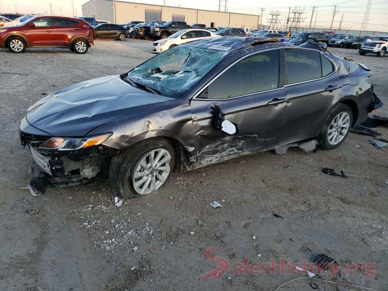 4T1C11AK3PU084782 2023 TOYOTA CAMRY