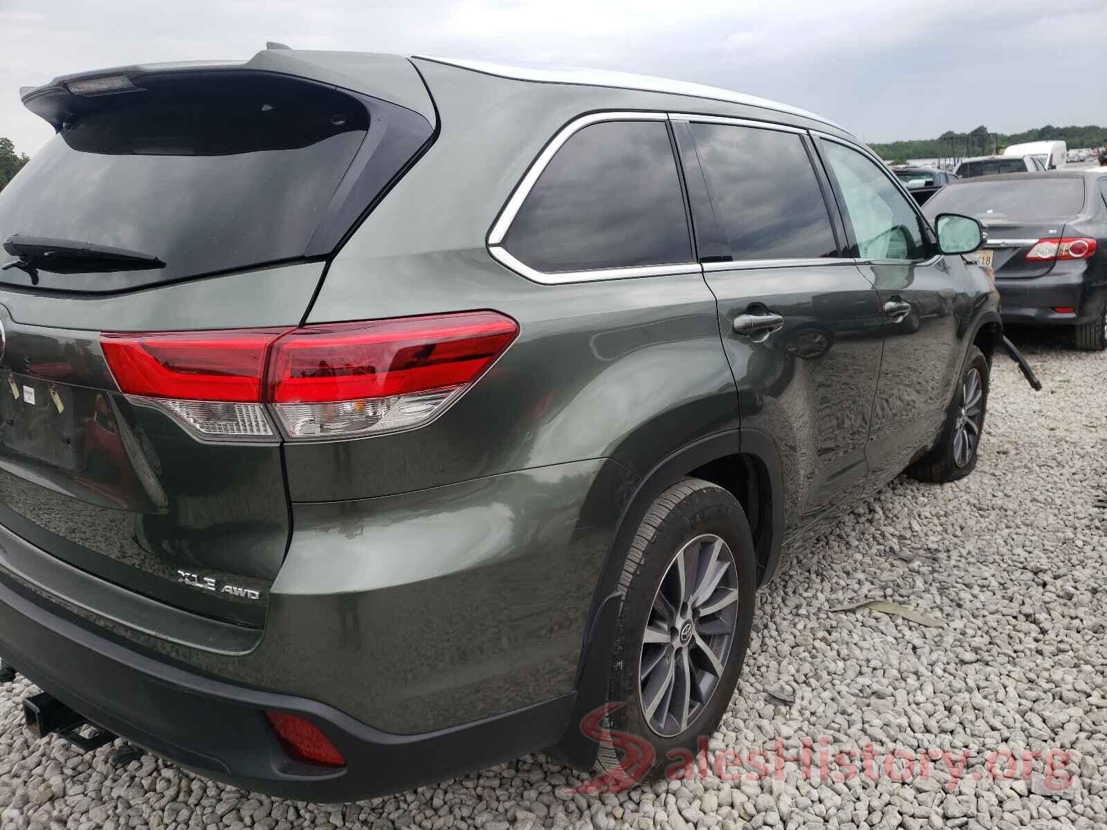 5TDJZRFH2JS496560 2018 TOYOTA HIGHLANDER