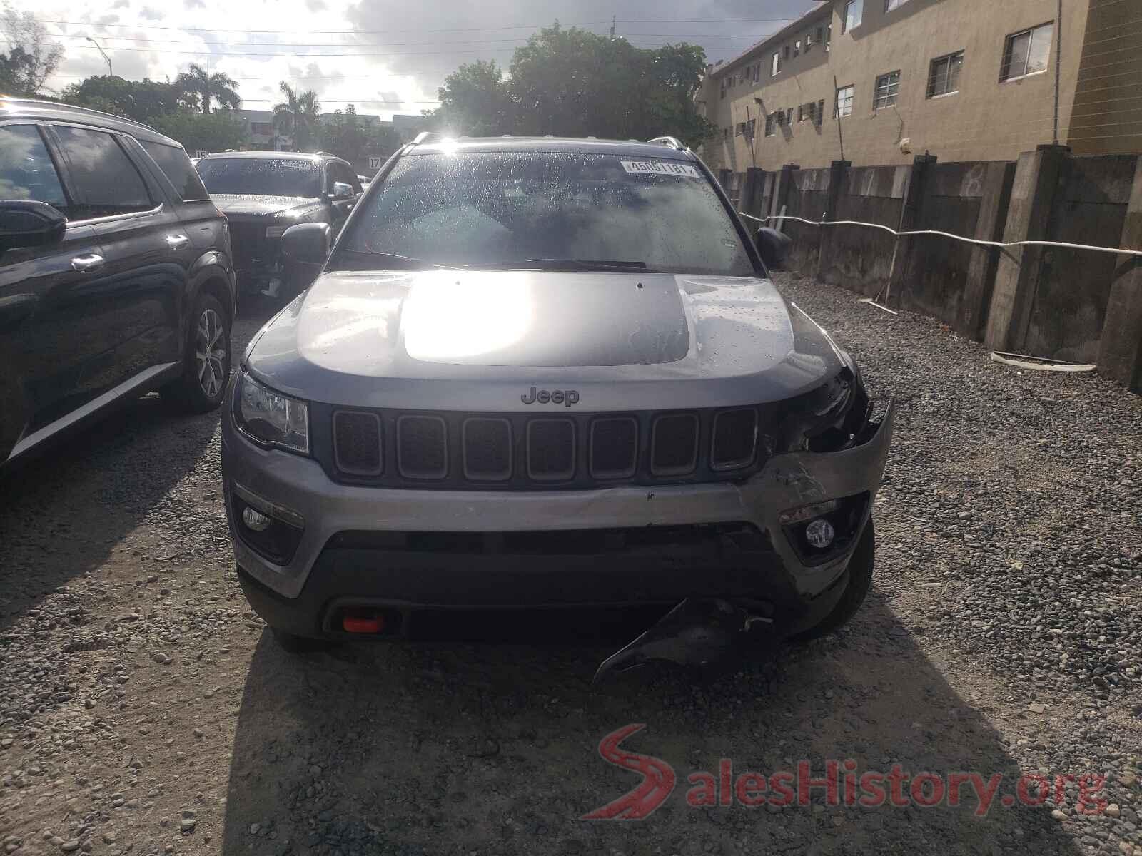 3C4NJDDB0KT752700 2019 JEEP COMPASS