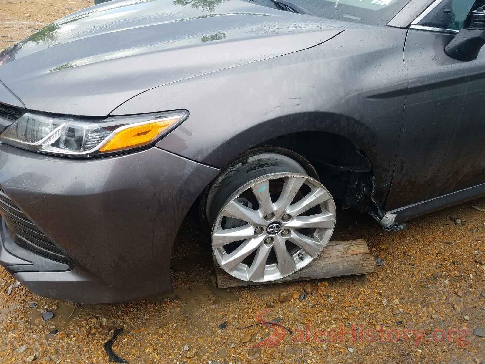 4T1B11HK3JU110502 2018 TOYOTA CAMRY