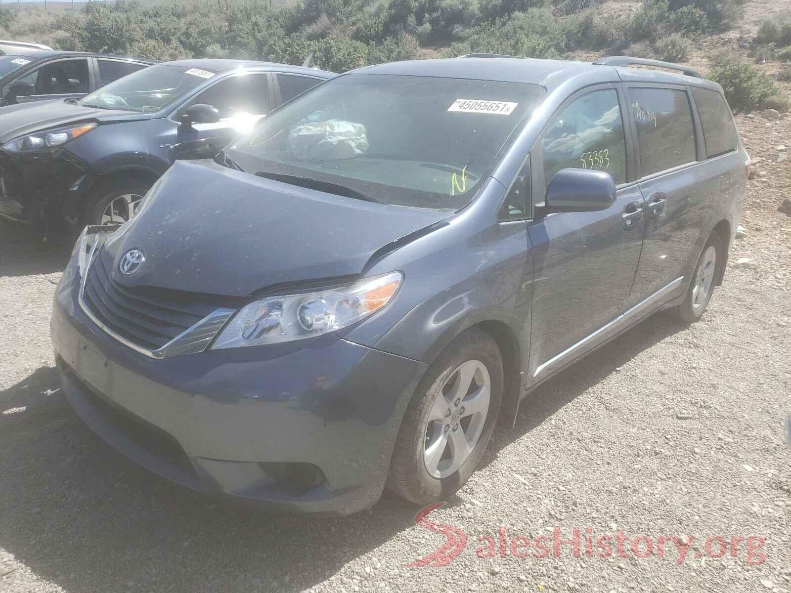 5TDKZ3DC6HS847487 2017 TOYOTA SIENNA