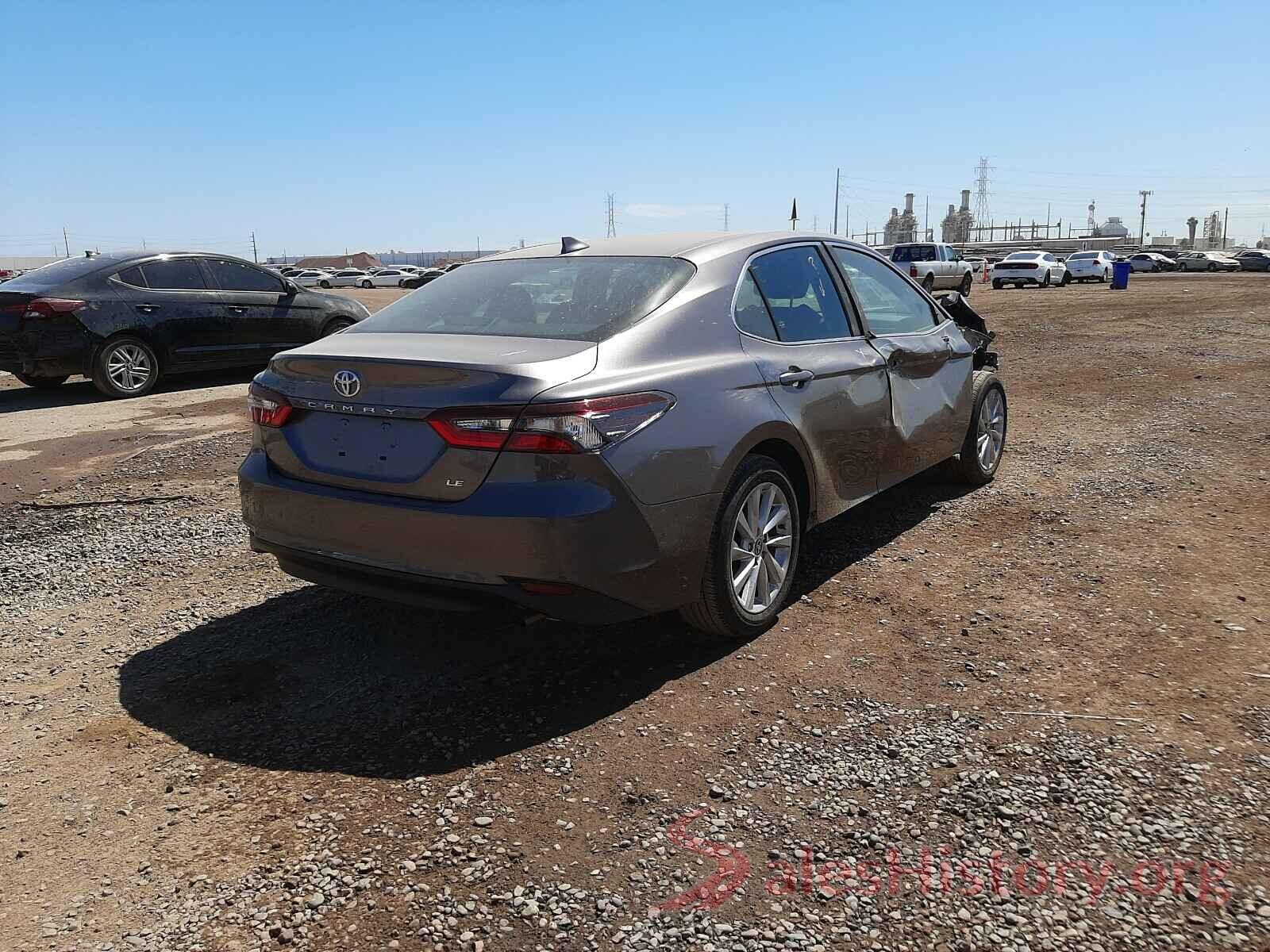 4T1C11AK5MU452004 2021 TOYOTA CAMRY