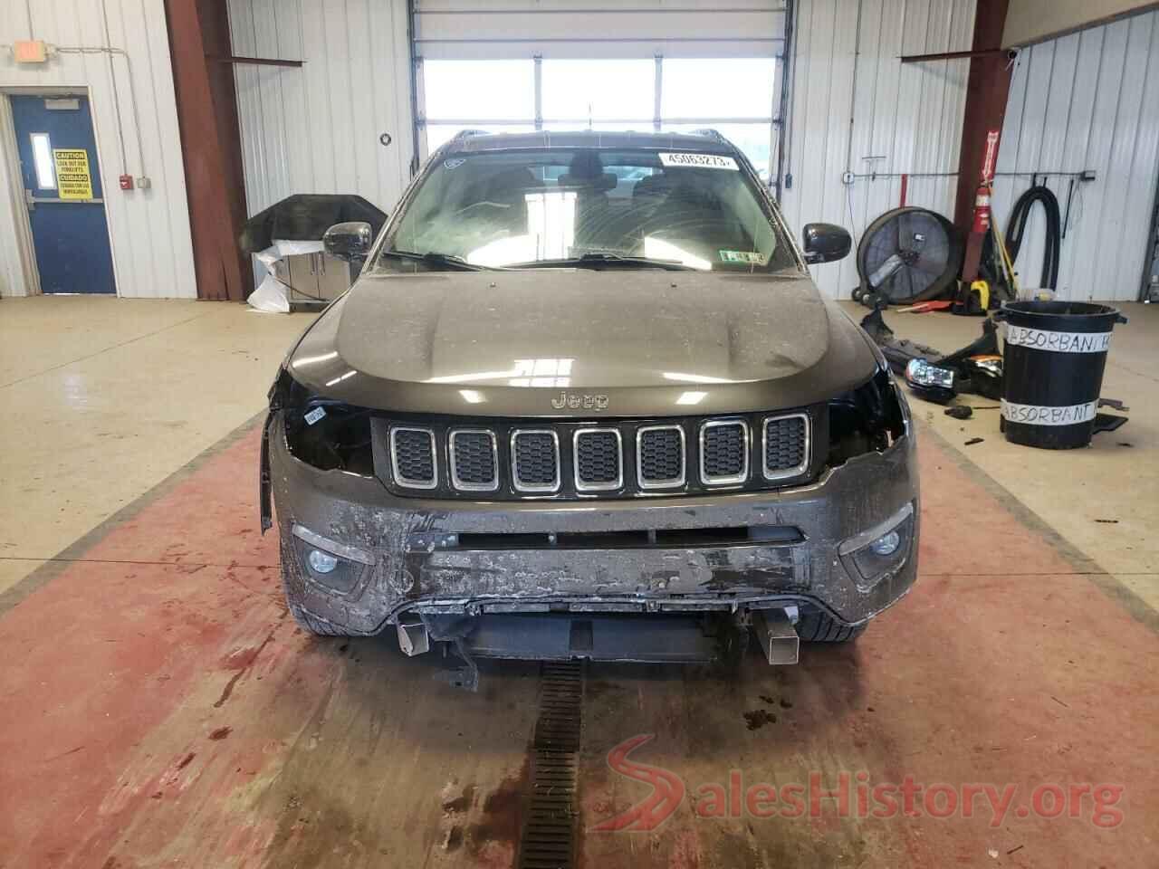 3C4NJDBB0JT192579 2018 JEEP COMPASS