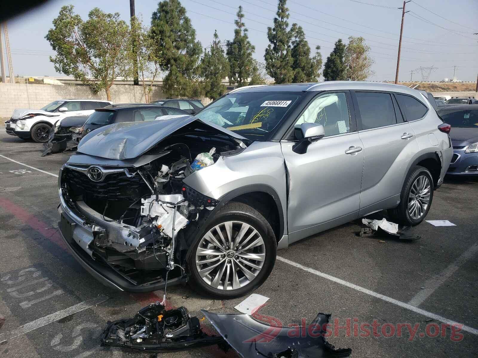 5TDFZRAH3MS047728 2021 TOYOTA HIGHLANDER