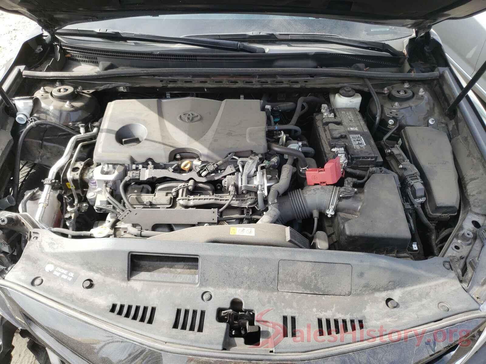 4T1B11HK4JU640221 2018 TOYOTA CAMRY