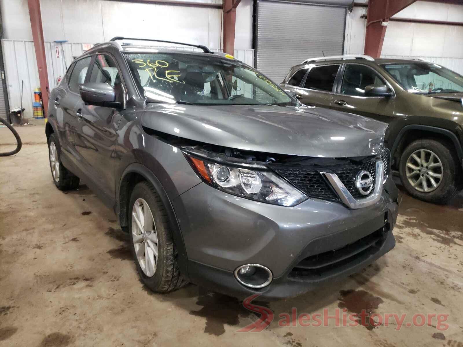 JN1BJ1CR1JW207973 2018 NISSAN ROGUE