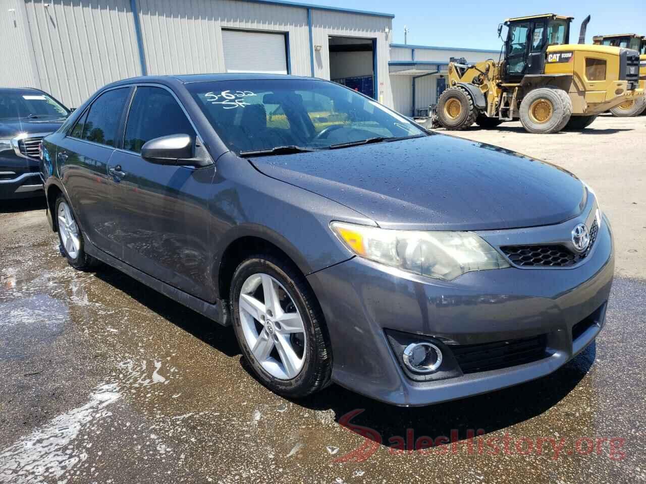 4T1BF1FK2CU201557 2012 TOYOTA CAMRY