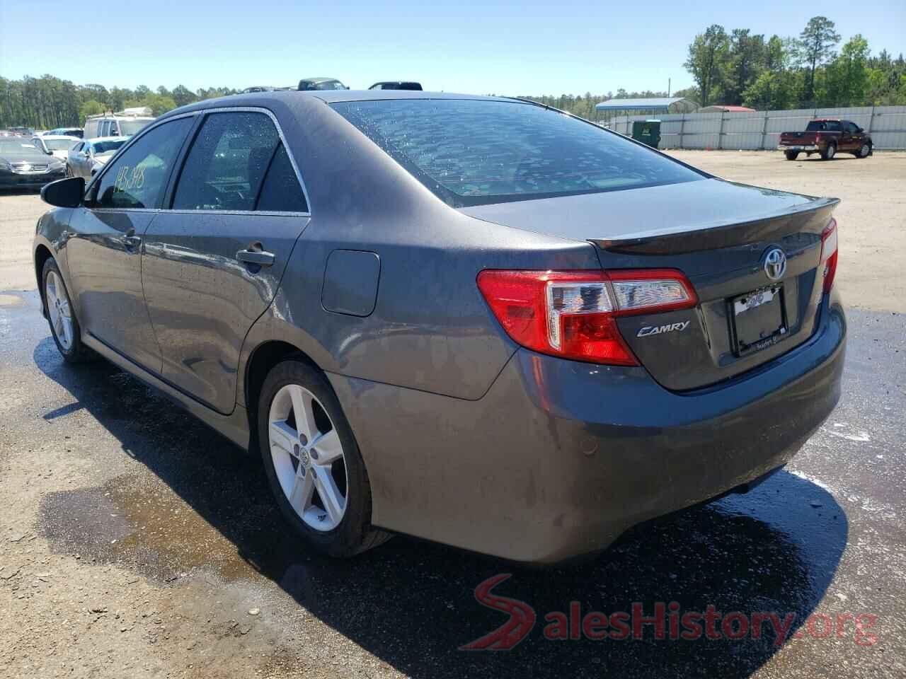 4T1BF1FK2CU201557 2012 TOYOTA CAMRY