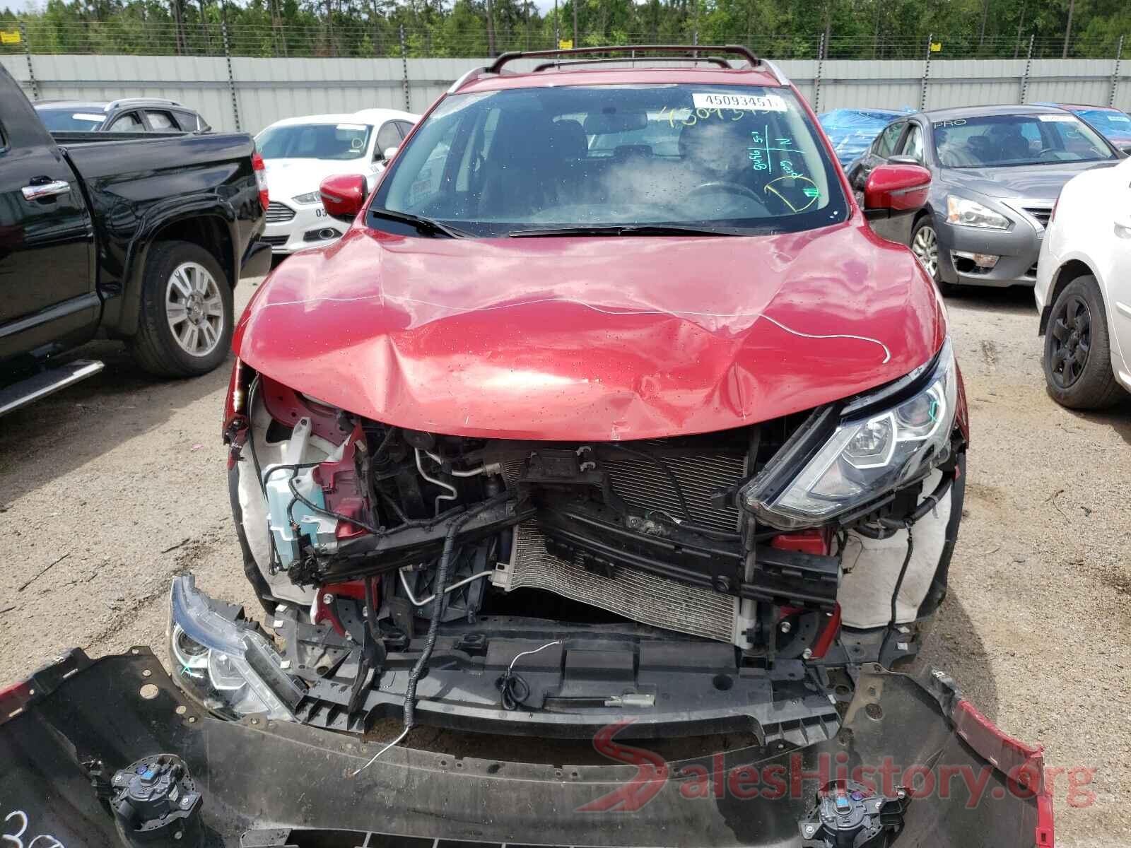 JN1BJ1CR1JW294256 2018 NISSAN ROGUE