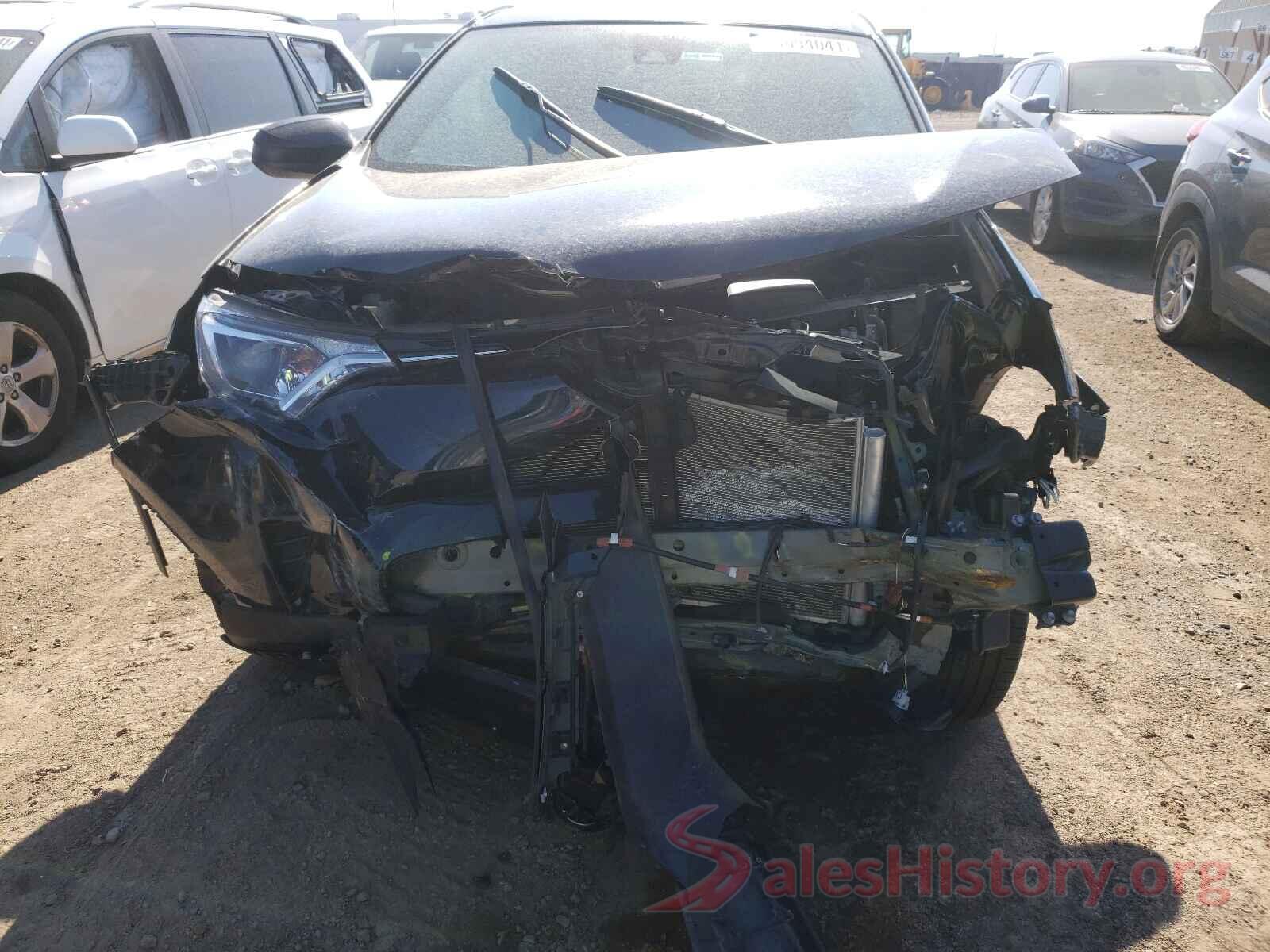 2T3BFREV6JW822637 2018 TOYOTA RAV4