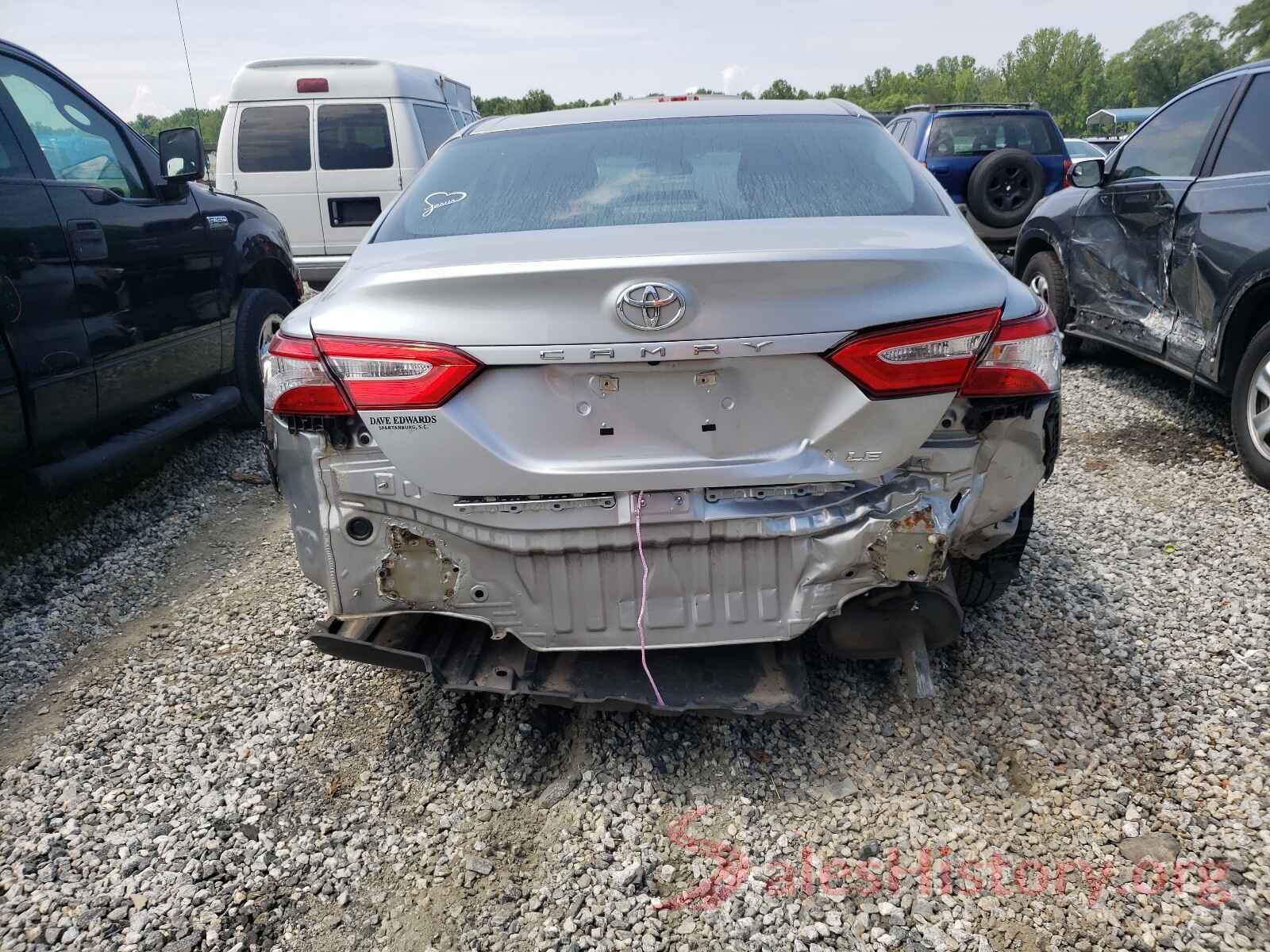 4T1B11HK9JU074797 2018 TOYOTA CAMRY