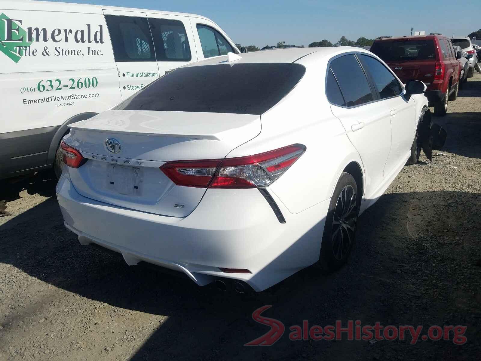 4T1B11HK1KU752184 2019 TOYOTA CAMRY