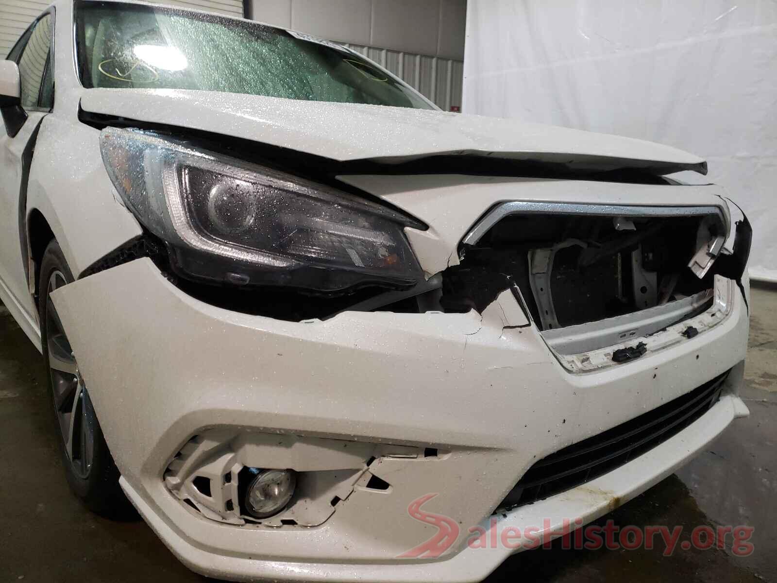 4S3BNAN6XJ3008930 2018 SUBARU LEGACY