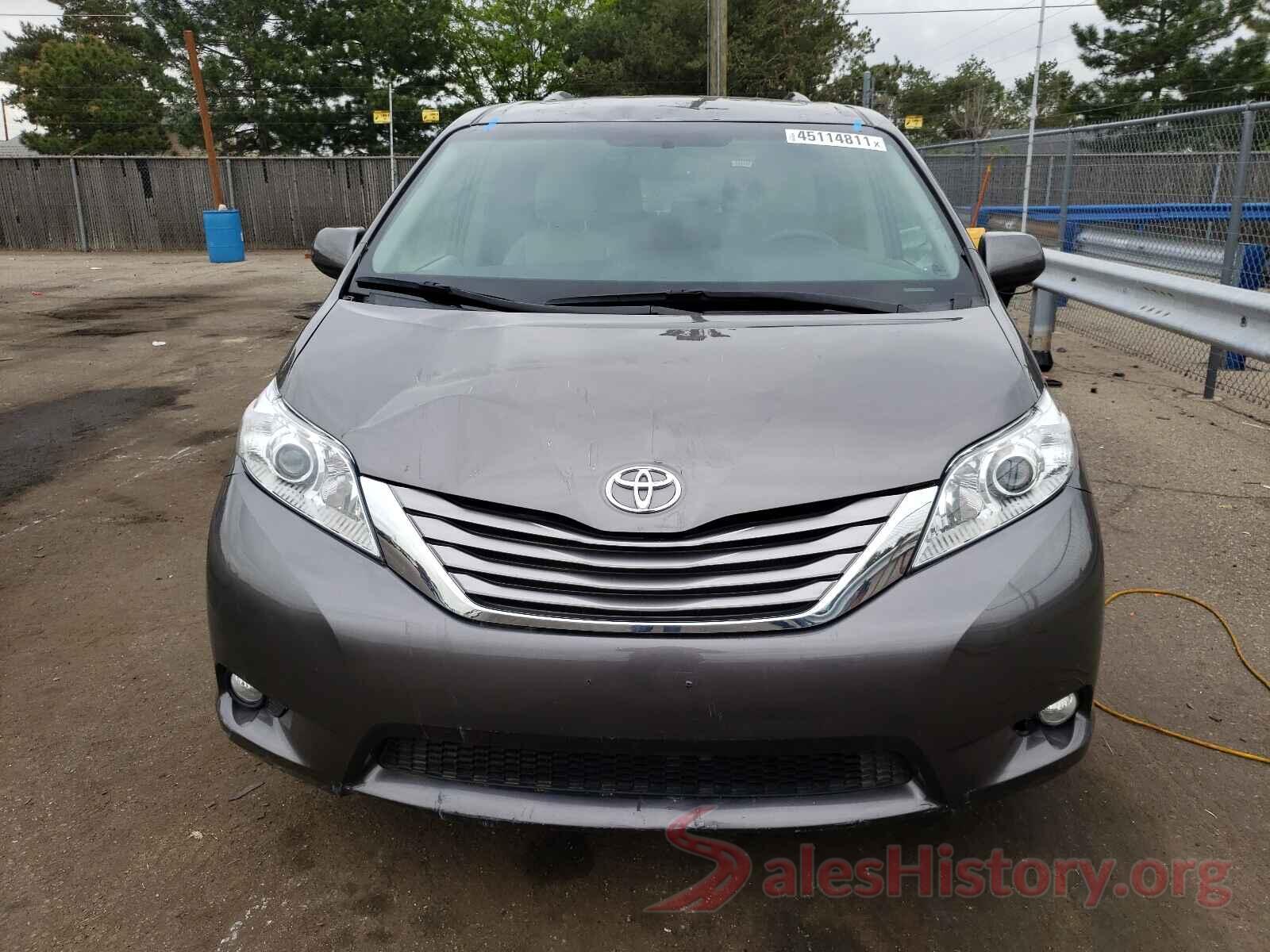 5TDDZ3DC3HS186476 2017 TOYOTA SIENNA