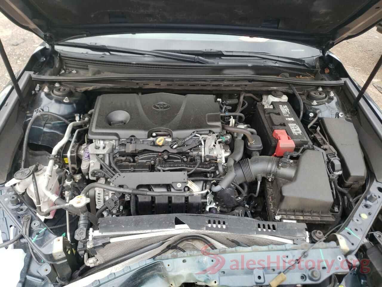 4T1B11HK2JU604057 2018 TOYOTA CAMRY