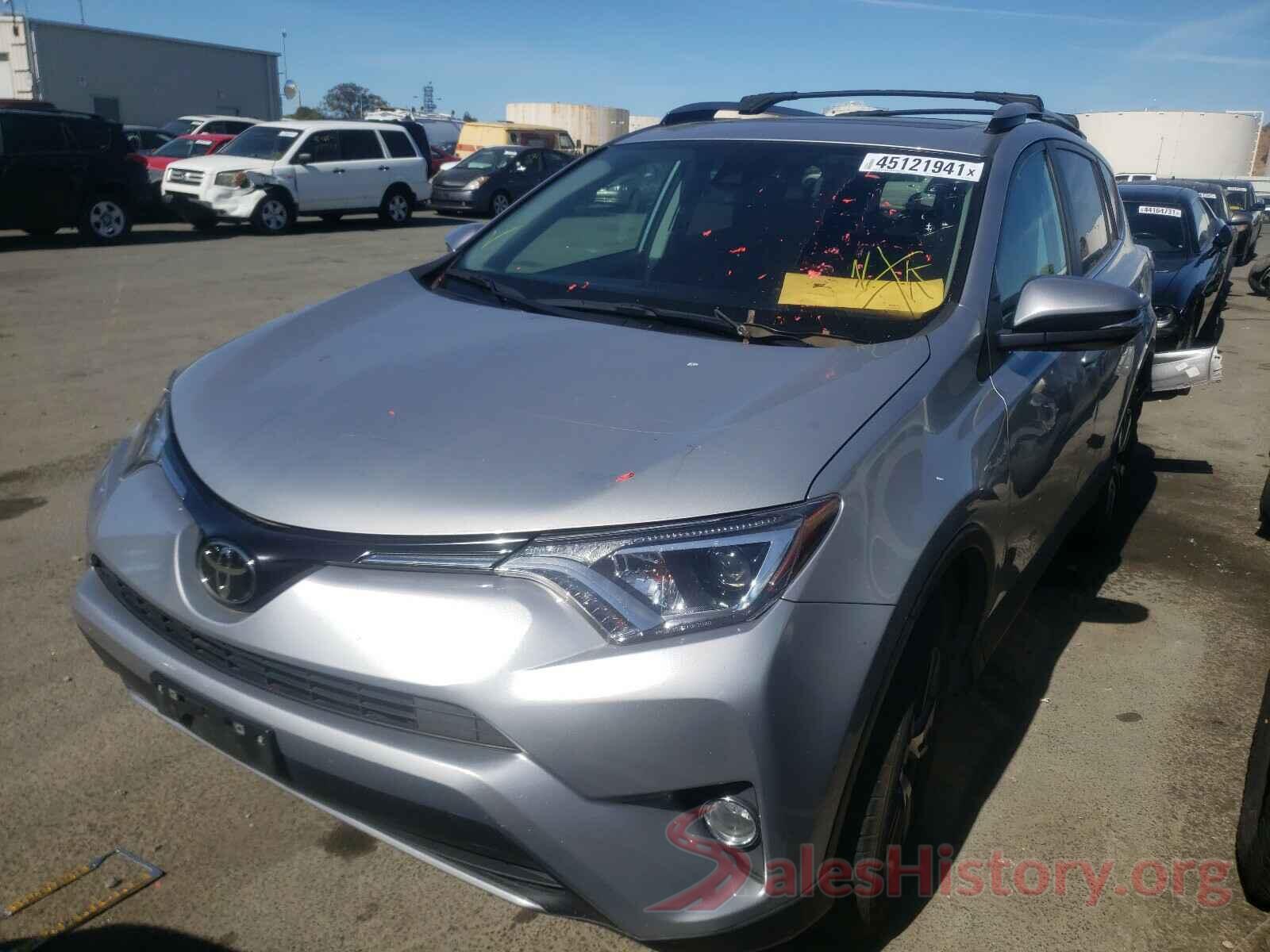 2T3RFREVXHW630646 2017 TOYOTA RAV4