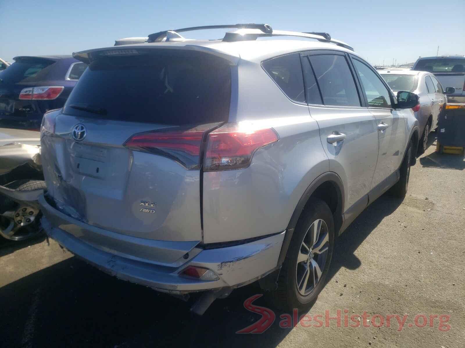 2T3RFREVXHW630646 2017 TOYOTA RAV4