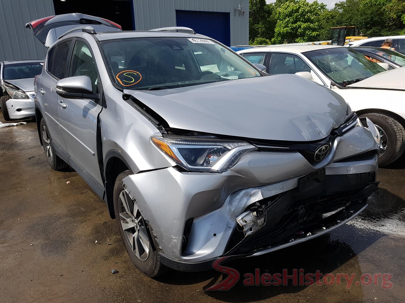 2T3RFREV6HW565925 2017 TOYOTA RAV4