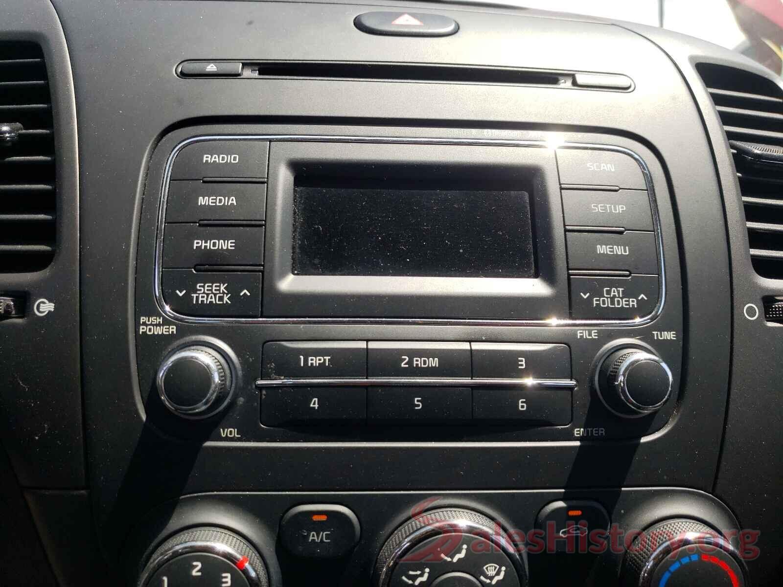 KNAFK4A67G5555049 2016 KIA FORTE