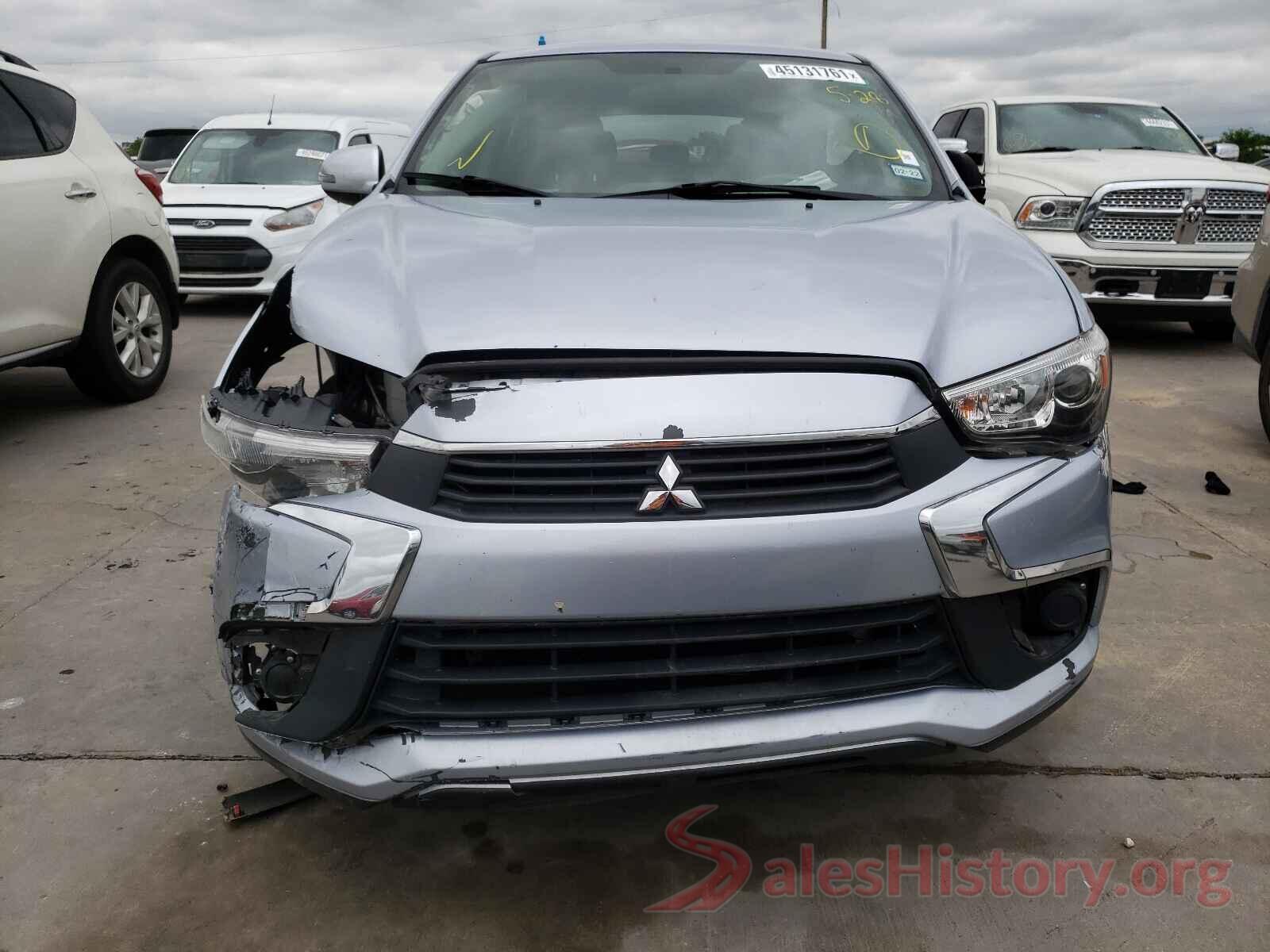 JA4AP3AU3HZ048810 2017 MITSUBISHI OUTLANDER