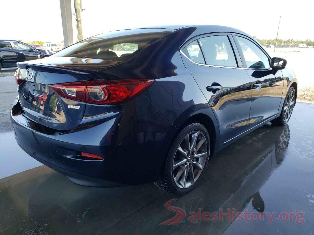 3MZBN1V38JM242386 2018 MAZDA 3