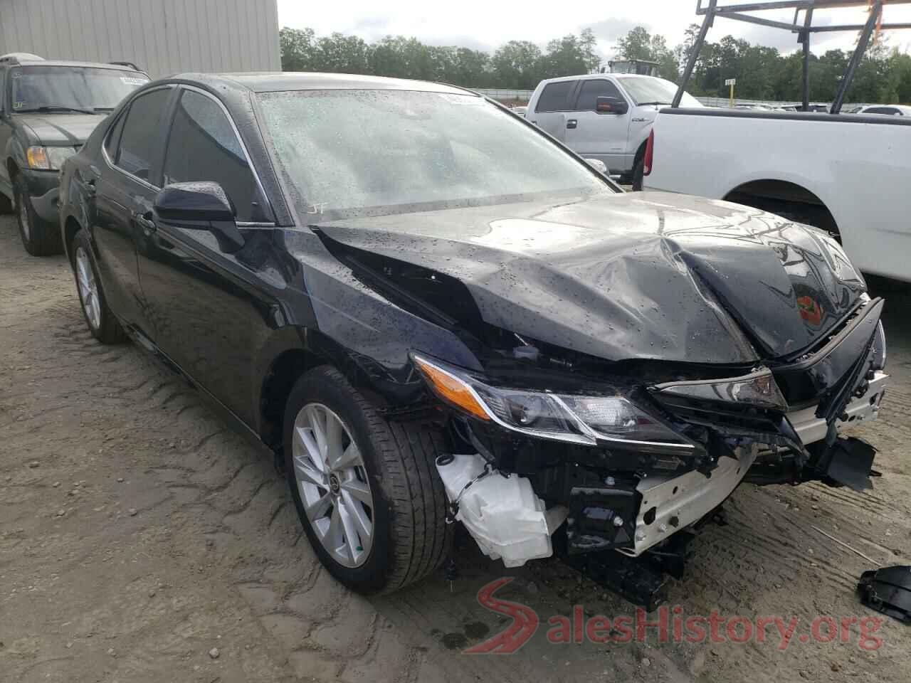 4T1C11AK9MU477004 2021 TOYOTA CAMRY