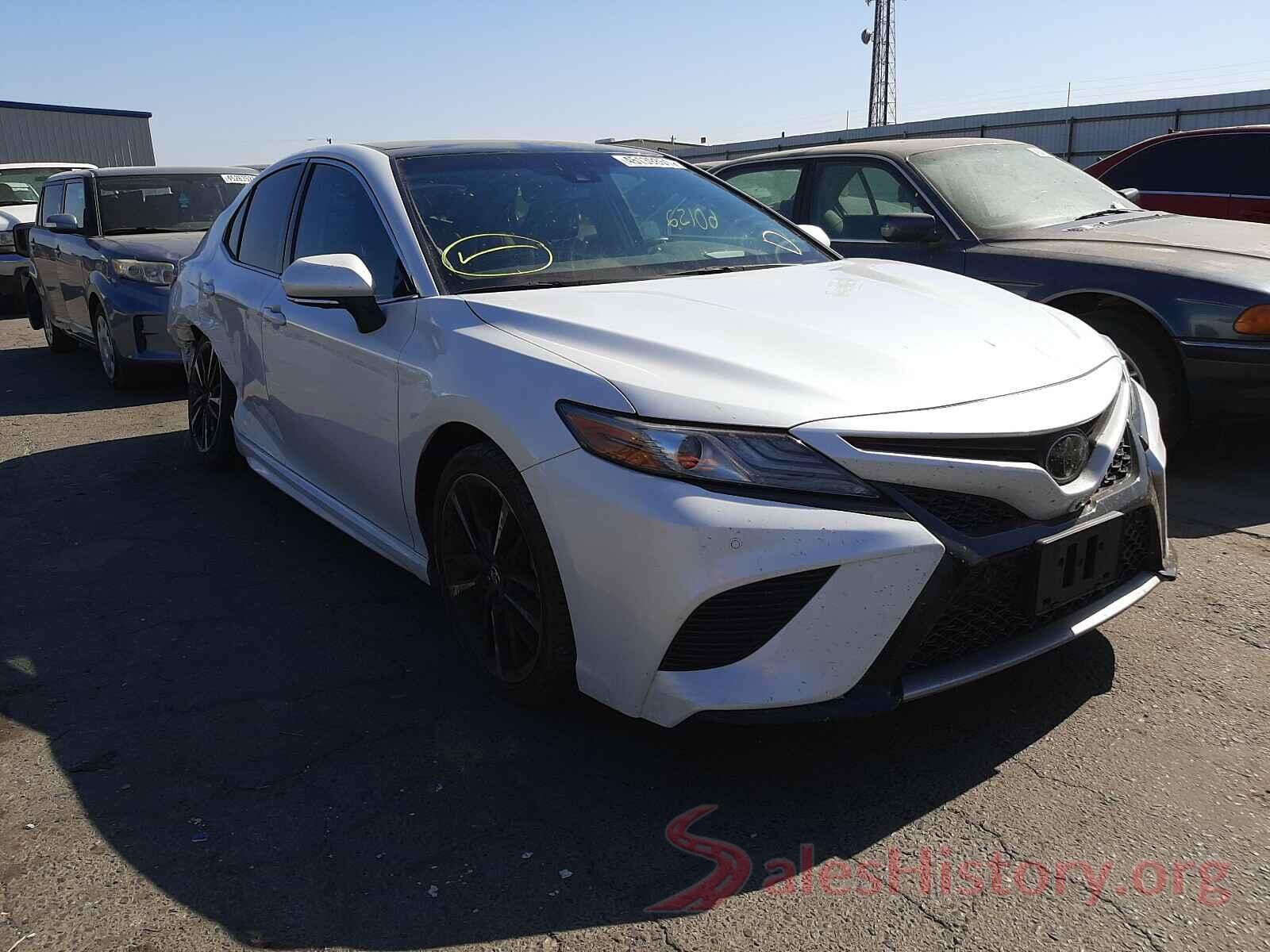 4T1B61HK9JU086224 2018 TOYOTA CAMRY