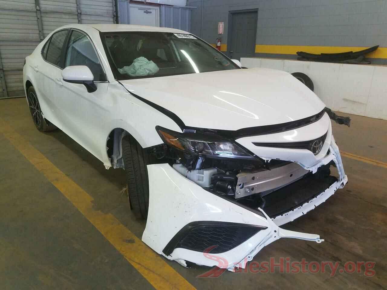 4T1G11AK3MU551597 2021 TOYOTA CAMRY