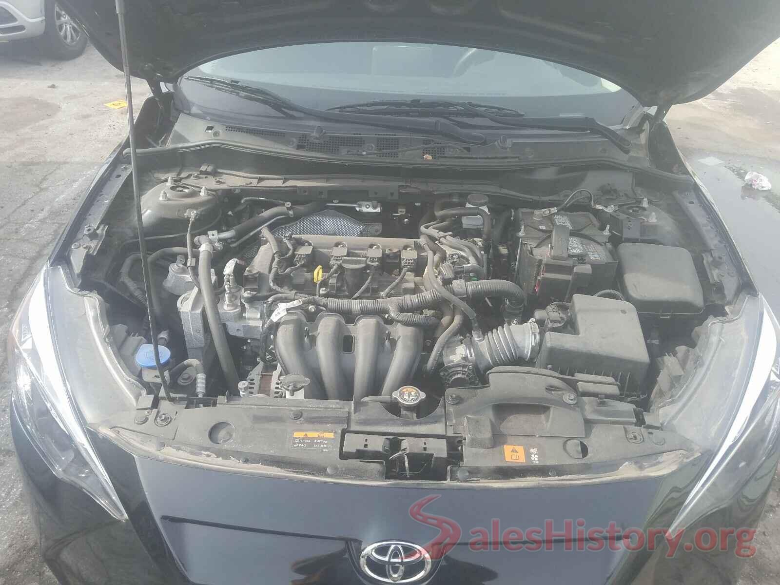 3MYDLBYV5JY316992 2018 TOYOTA YARIS