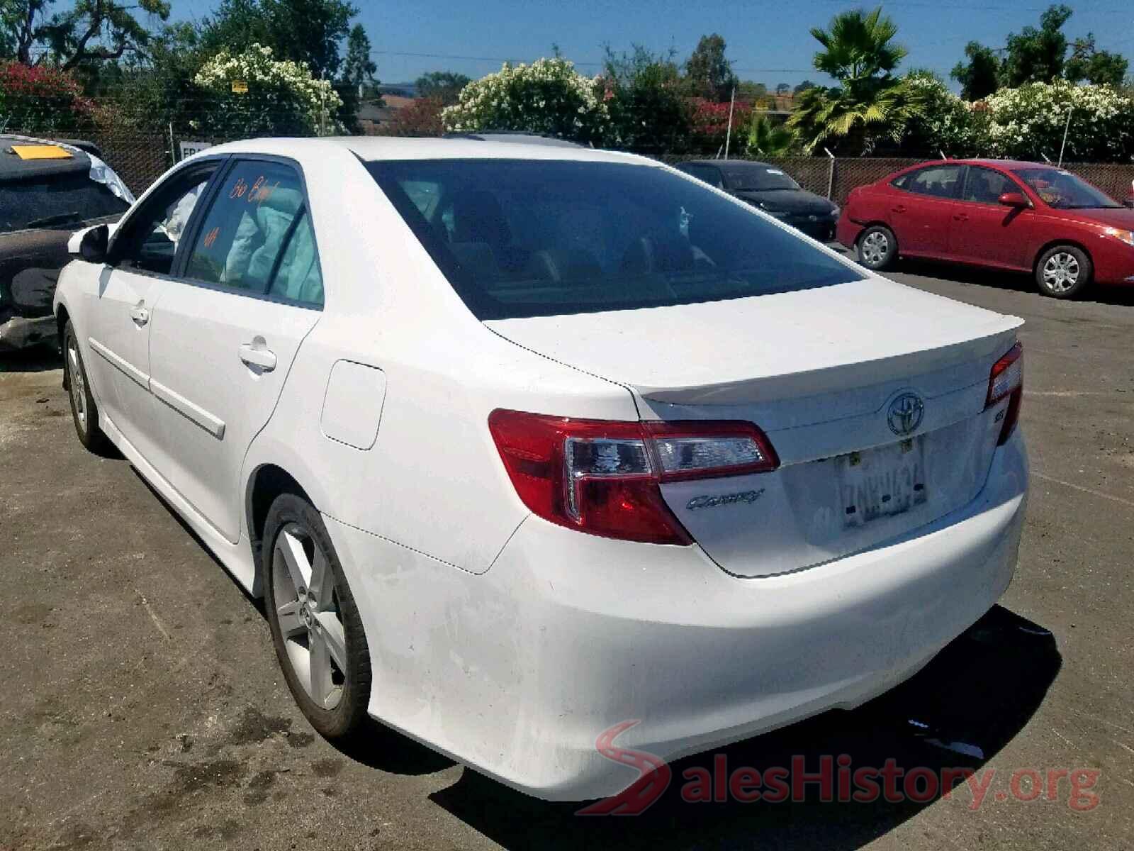 4T1BF1FK1EU428208 2014 TOYOTA CAMRY