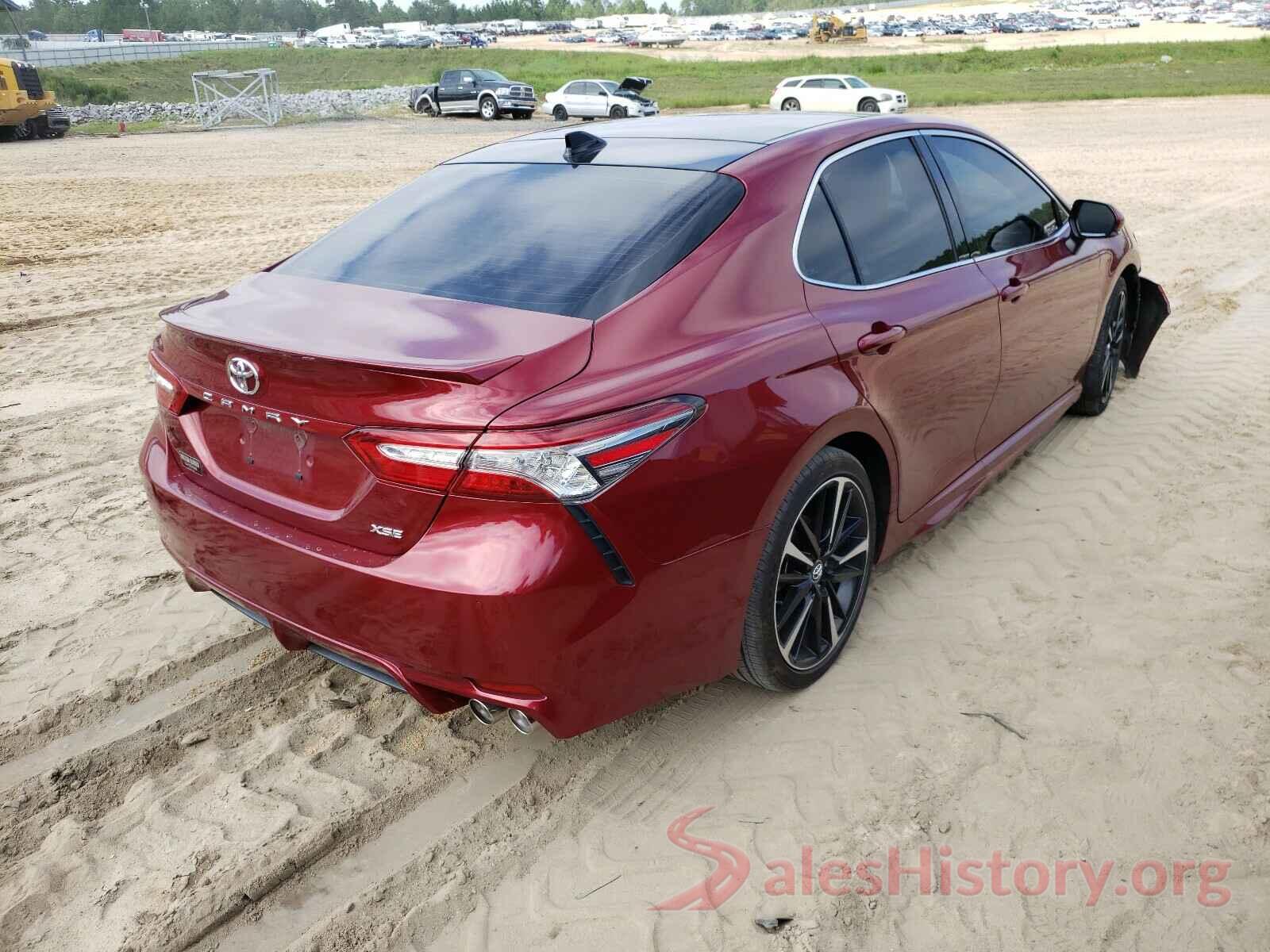 4T1B61HK1JU519809 2018 TOYOTA CAMRY