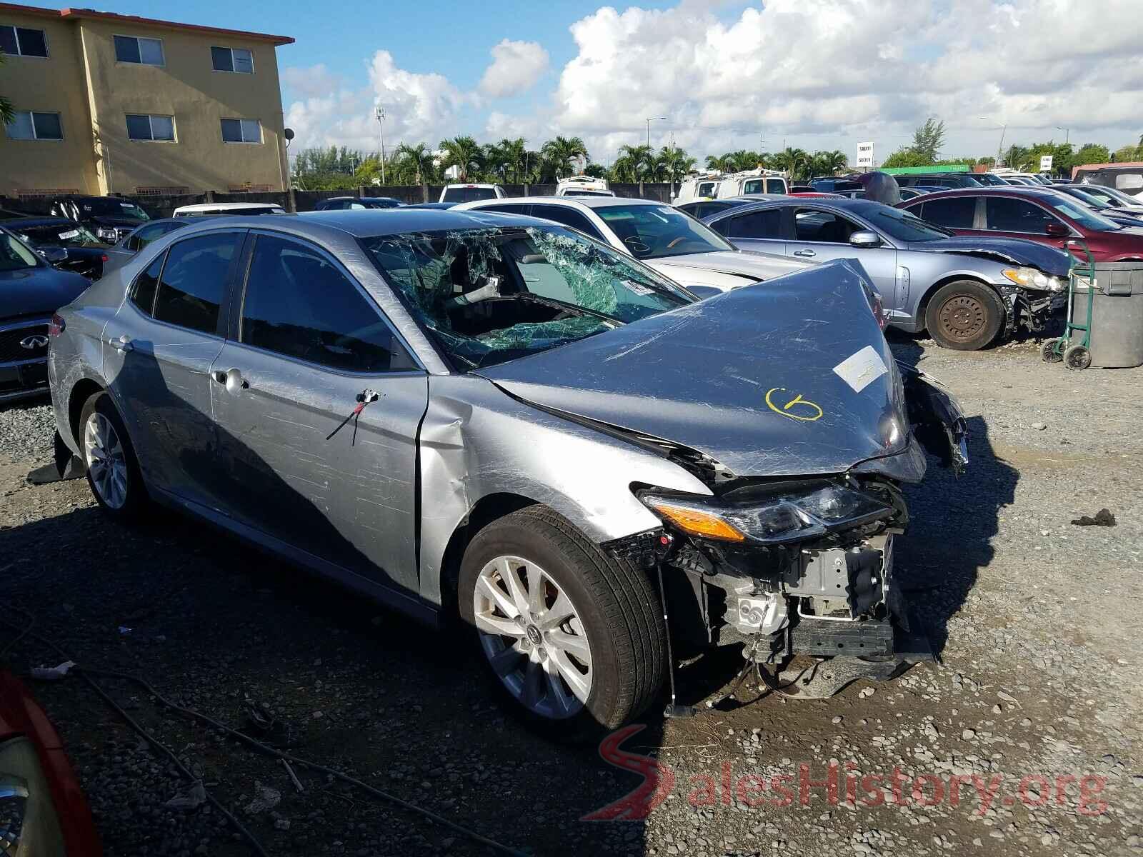 4T1B11HK5KU703585 2019 TOYOTA CAMRY