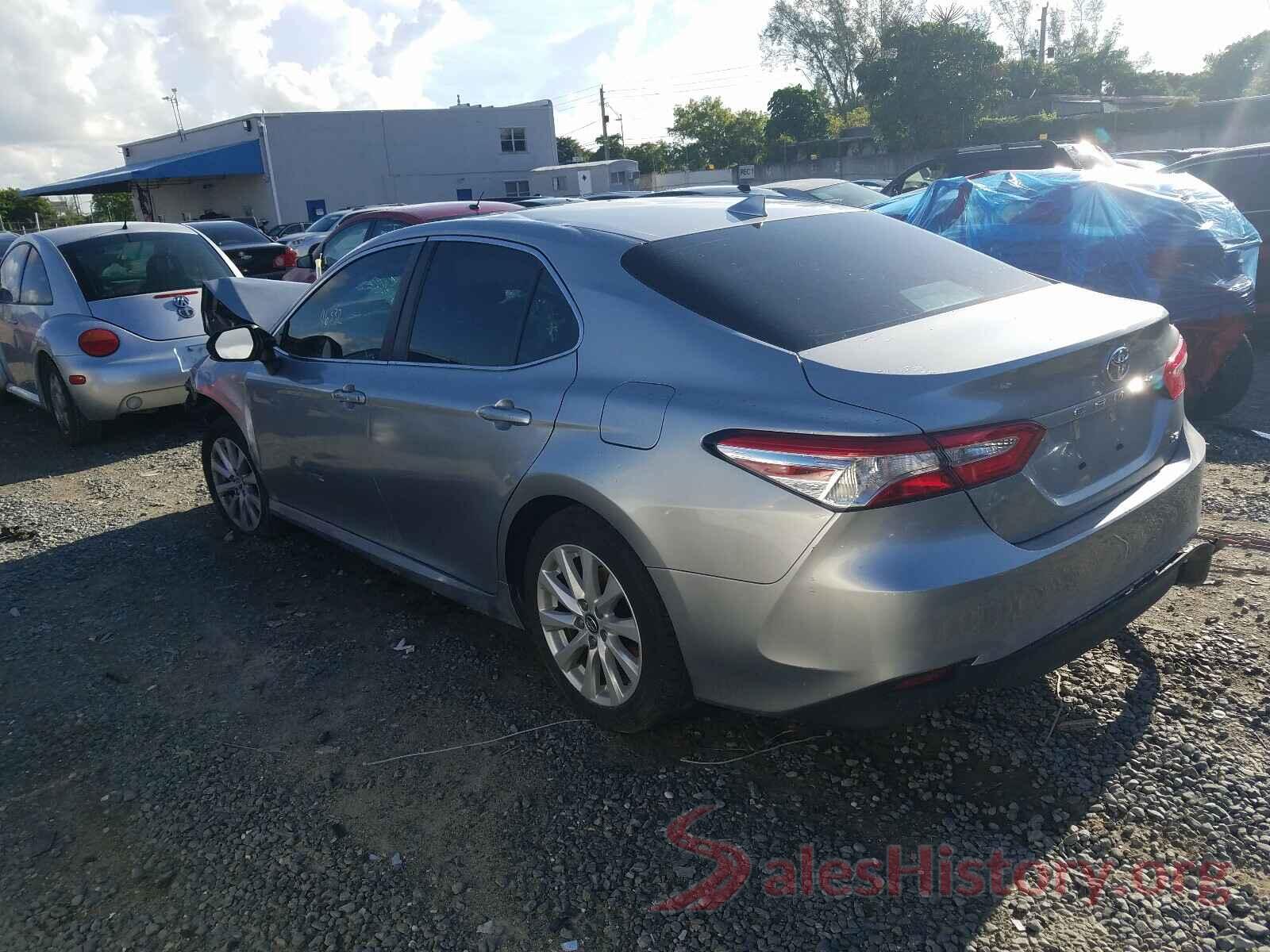 4T1B11HK5KU703585 2019 TOYOTA CAMRY