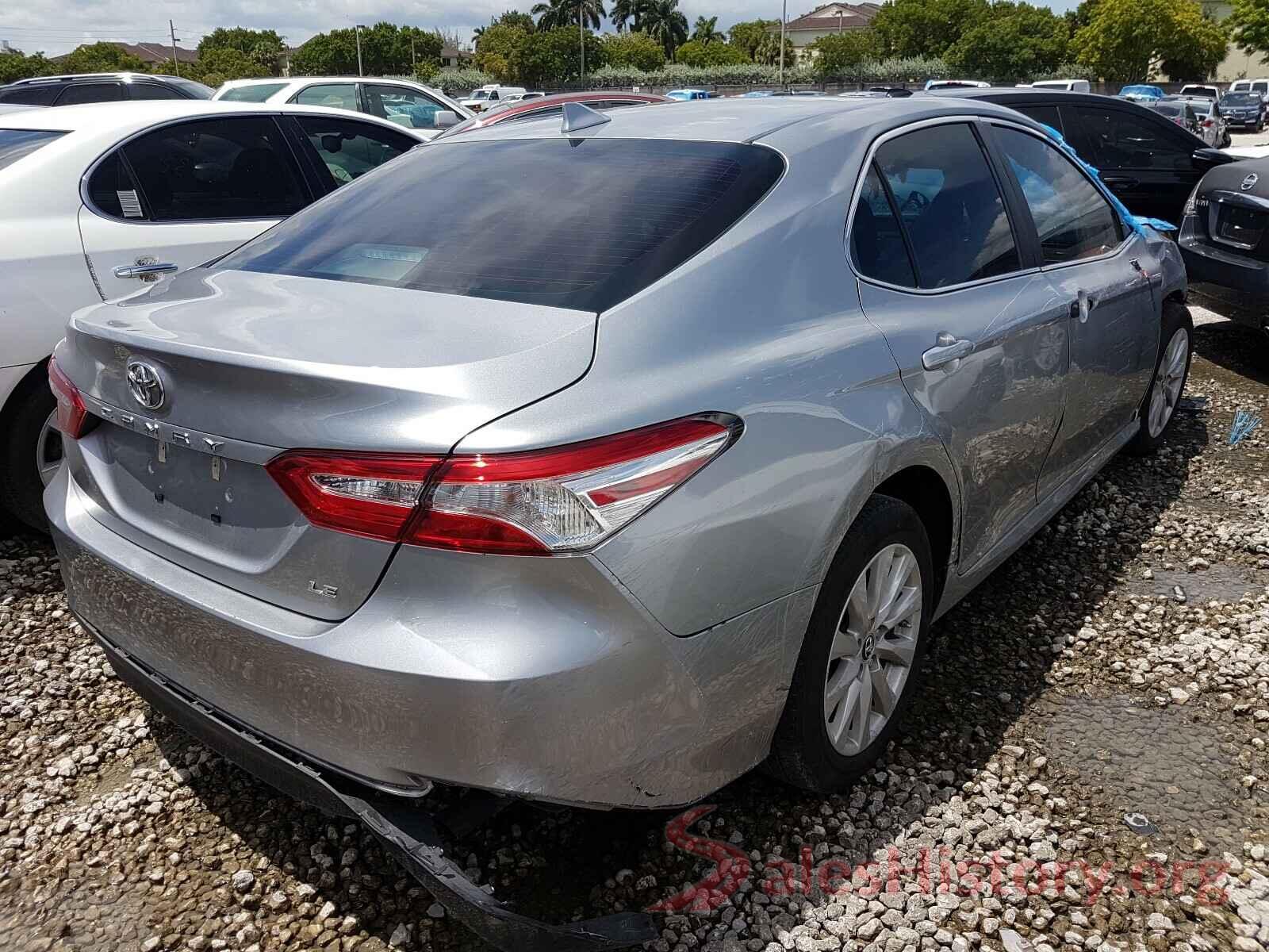 4T1B11HK5KU703585 2019 TOYOTA CAMRY