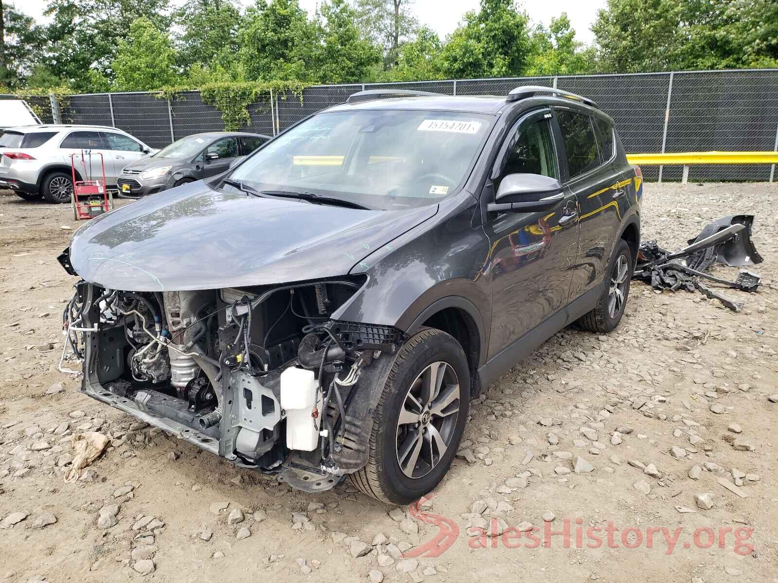 JTMRFREV7HJ130913 2017 TOYOTA RAV4