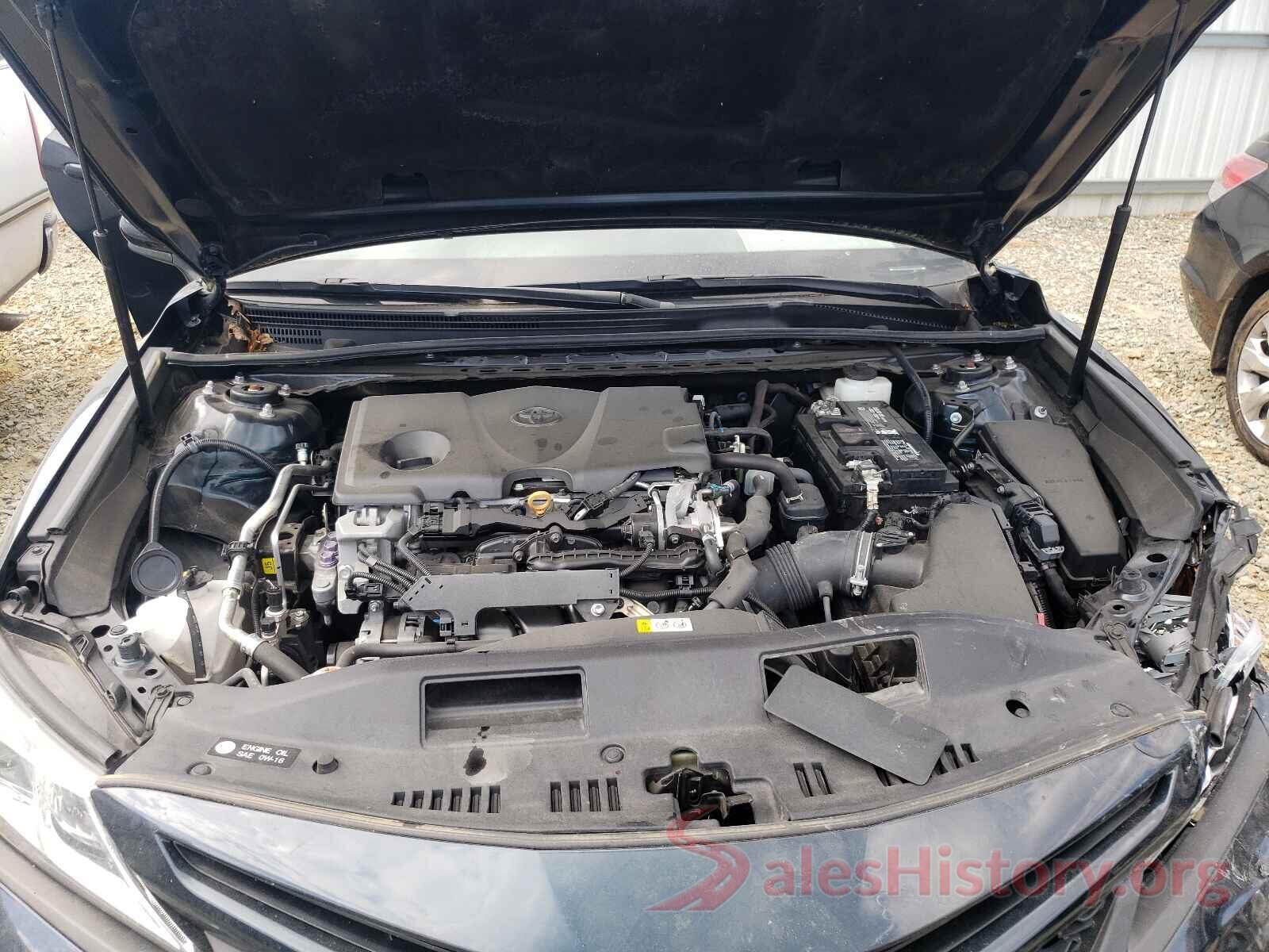 4T1B11HK4JU633169 2018 TOYOTA CAMRY