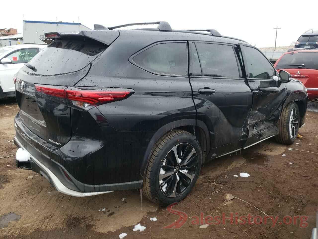 5TDJZRBHXNS180559 2022 TOYOTA HIGHLANDER