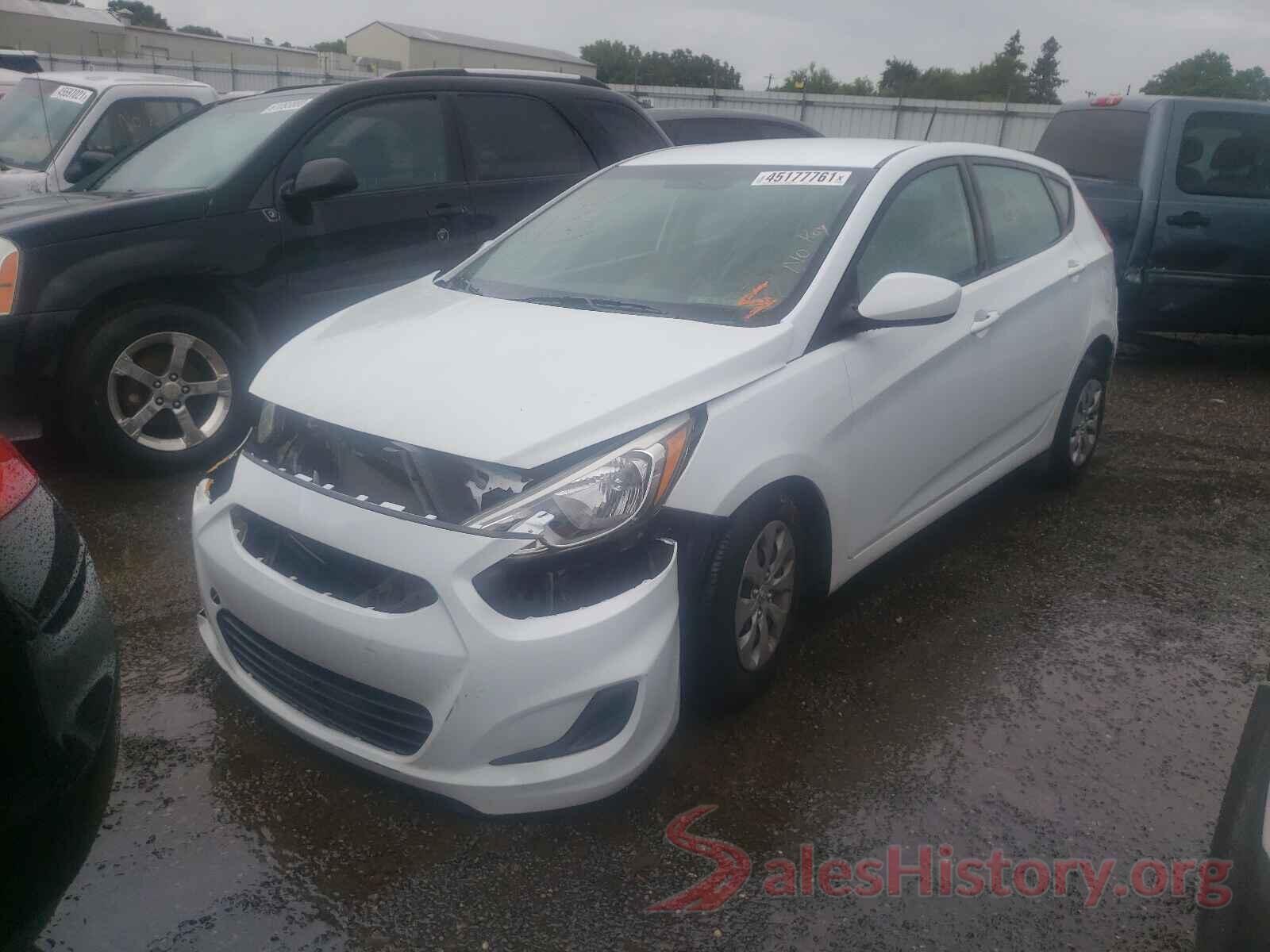 KMHCT5AE2HU320495 2017 HYUNDAI ACCENT