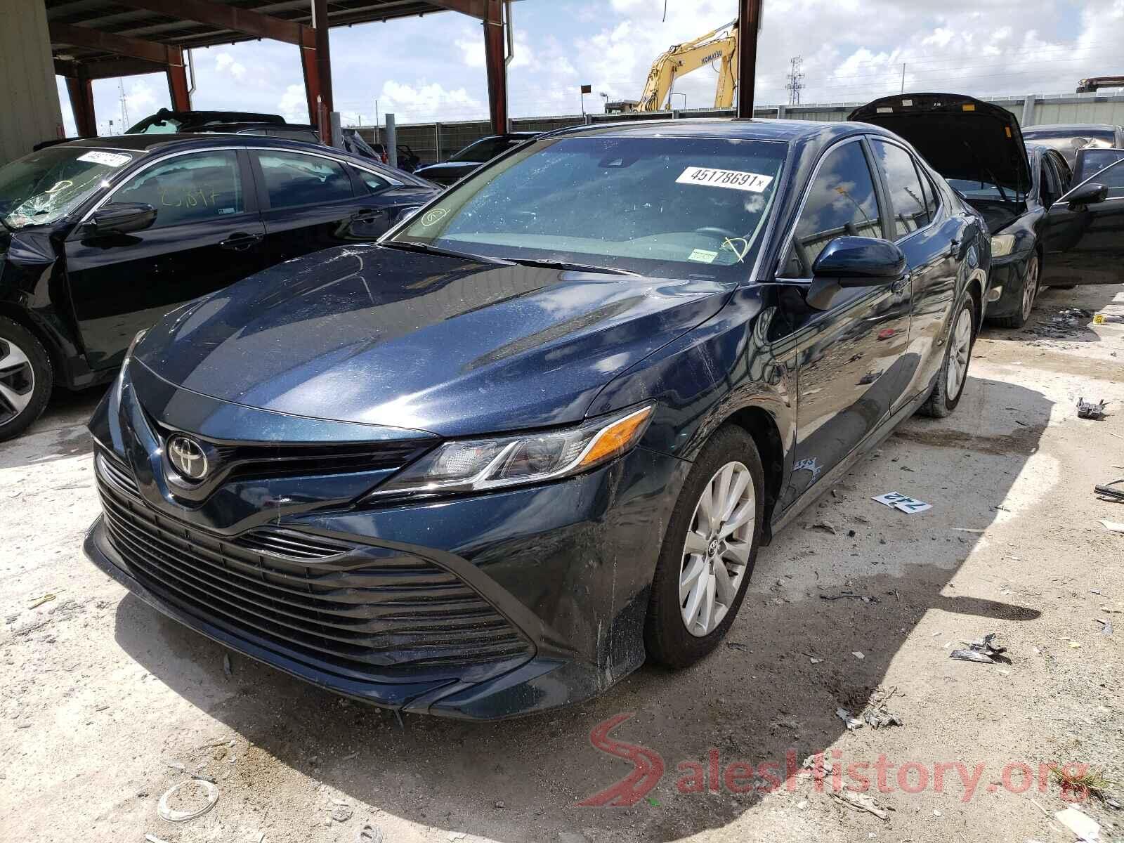 4T1B11HK8JU505565 2018 TOYOTA CAMRY