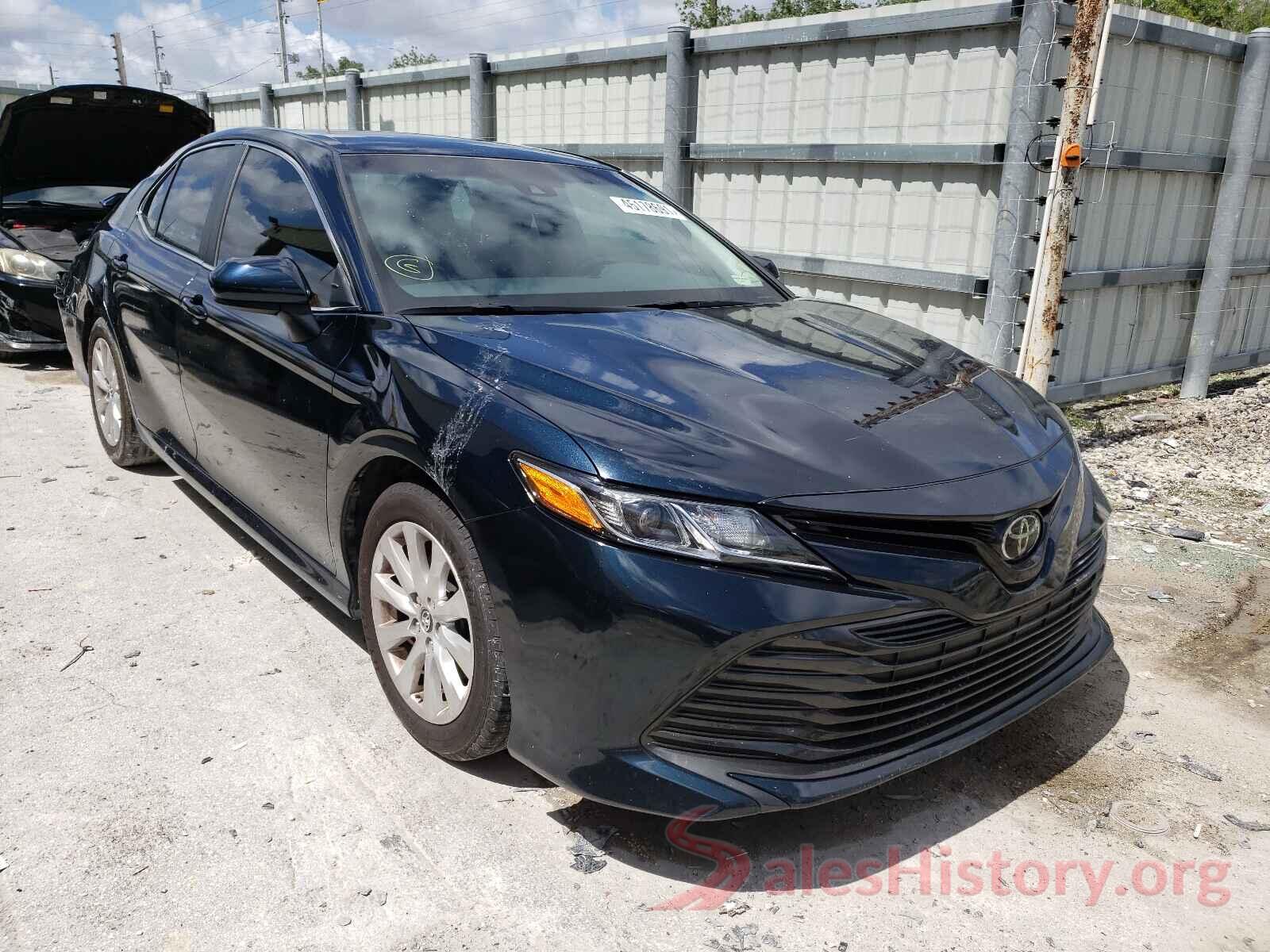 4T1B11HK8JU505565 2018 TOYOTA CAMRY