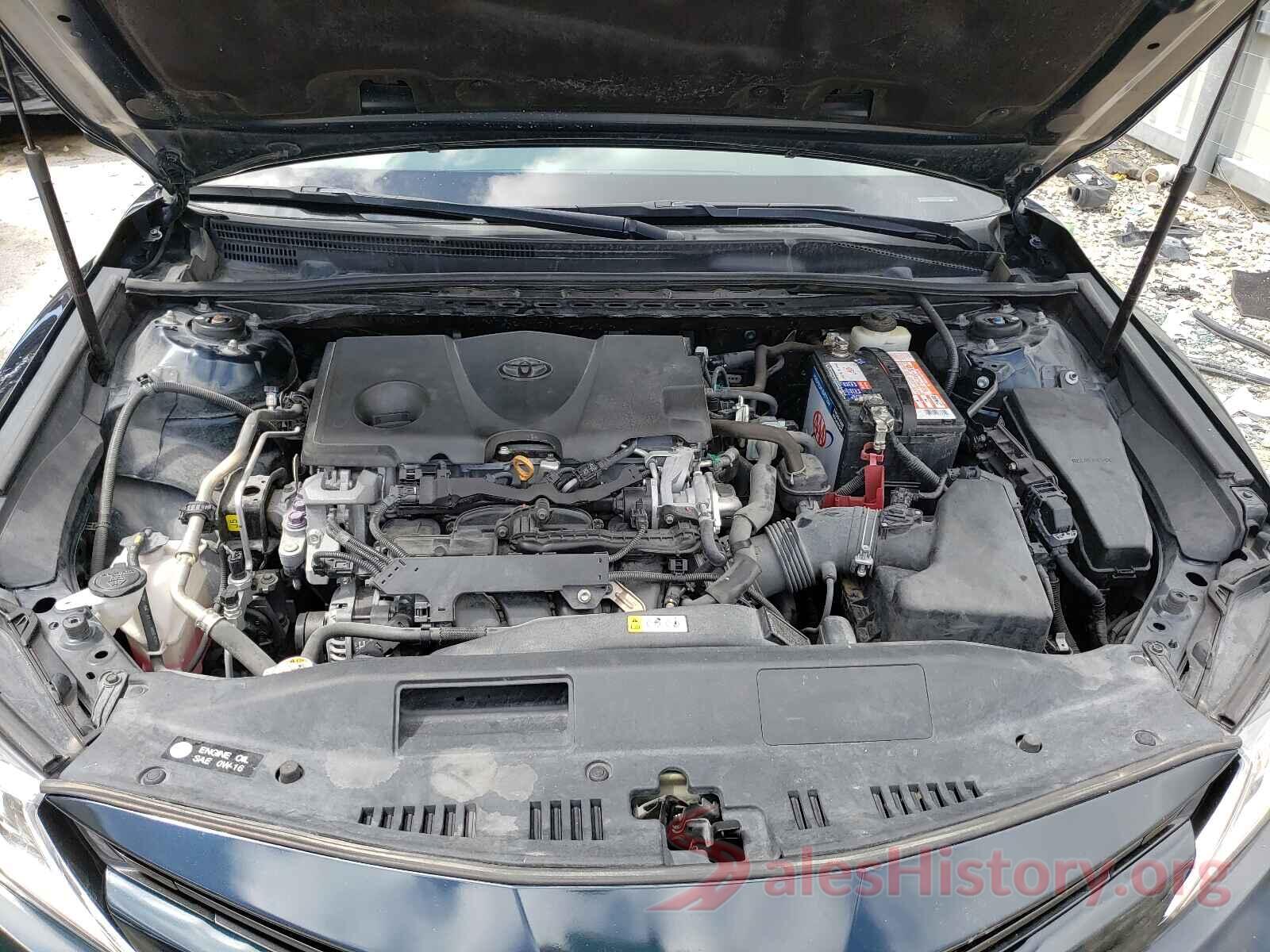 4T1B11HK8JU505565 2018 TOYOTA CAMRY