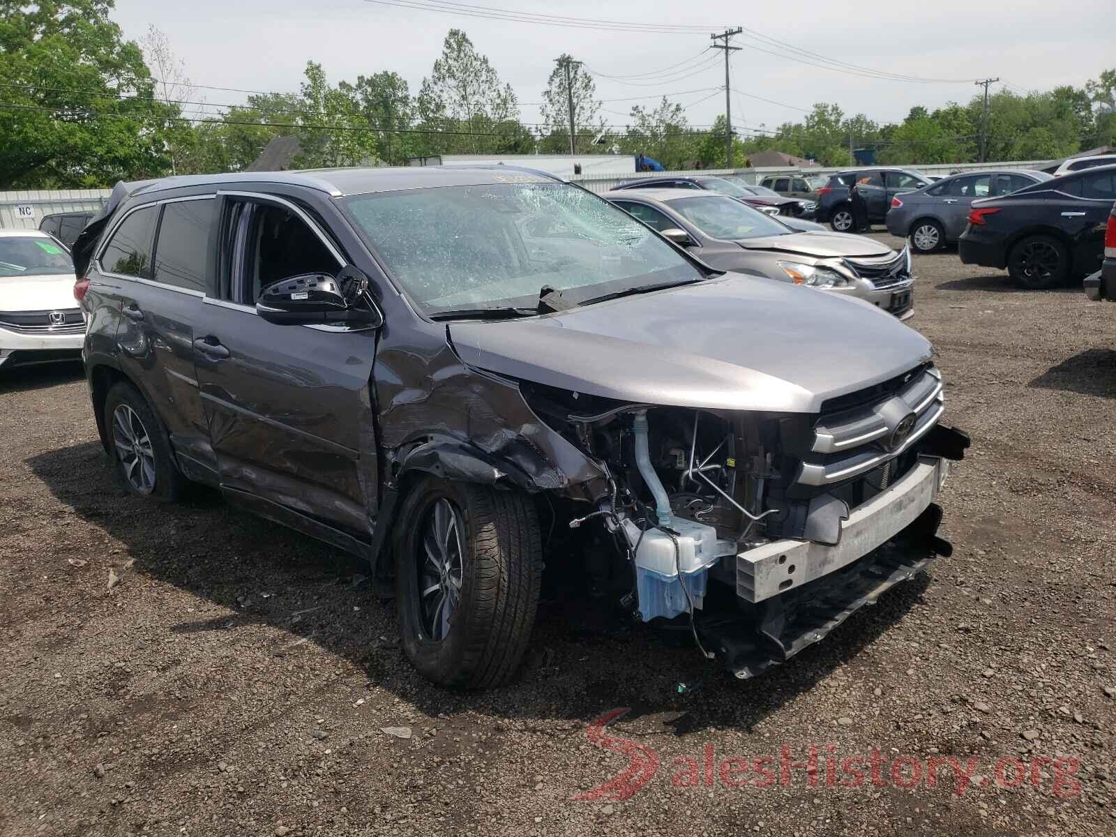 5TDJZRFH1JS557364 2018 TOYOTA HIGHLANDER