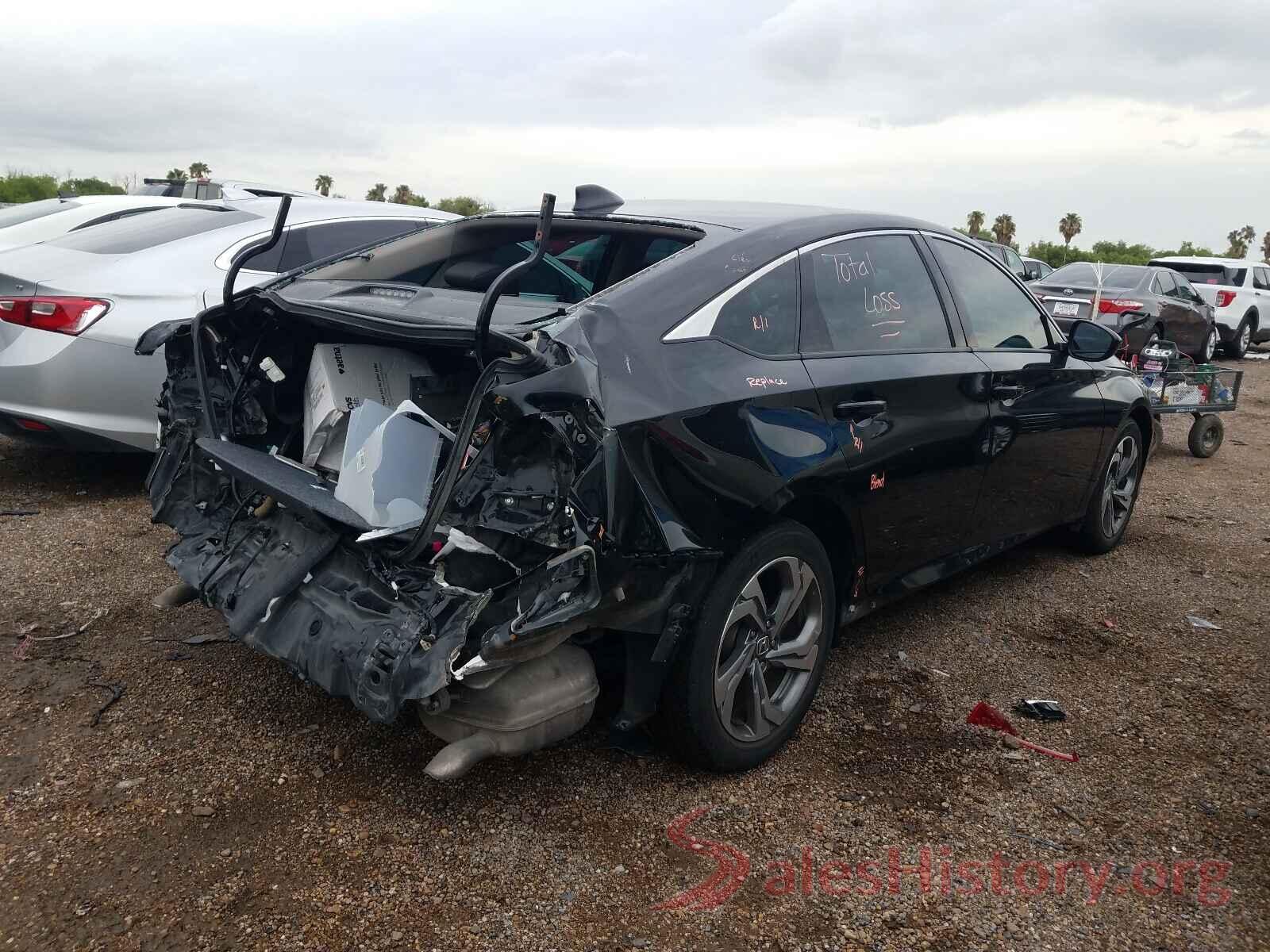 1HGCV1F44JA007481 2018 HONDA ACCORD