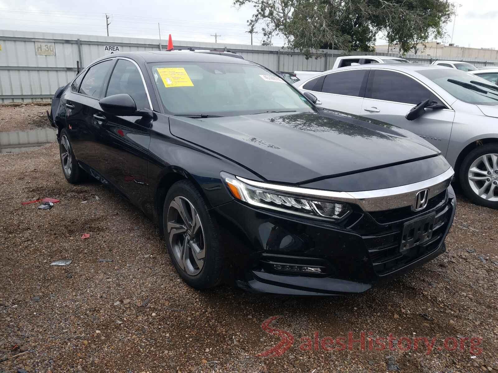 1HGCV1F44JA007481 2018 HONDA ACCORD