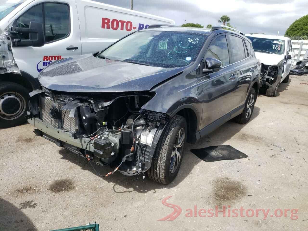 2T3WFREV0JW488672 2018 TOYOTA RAV4